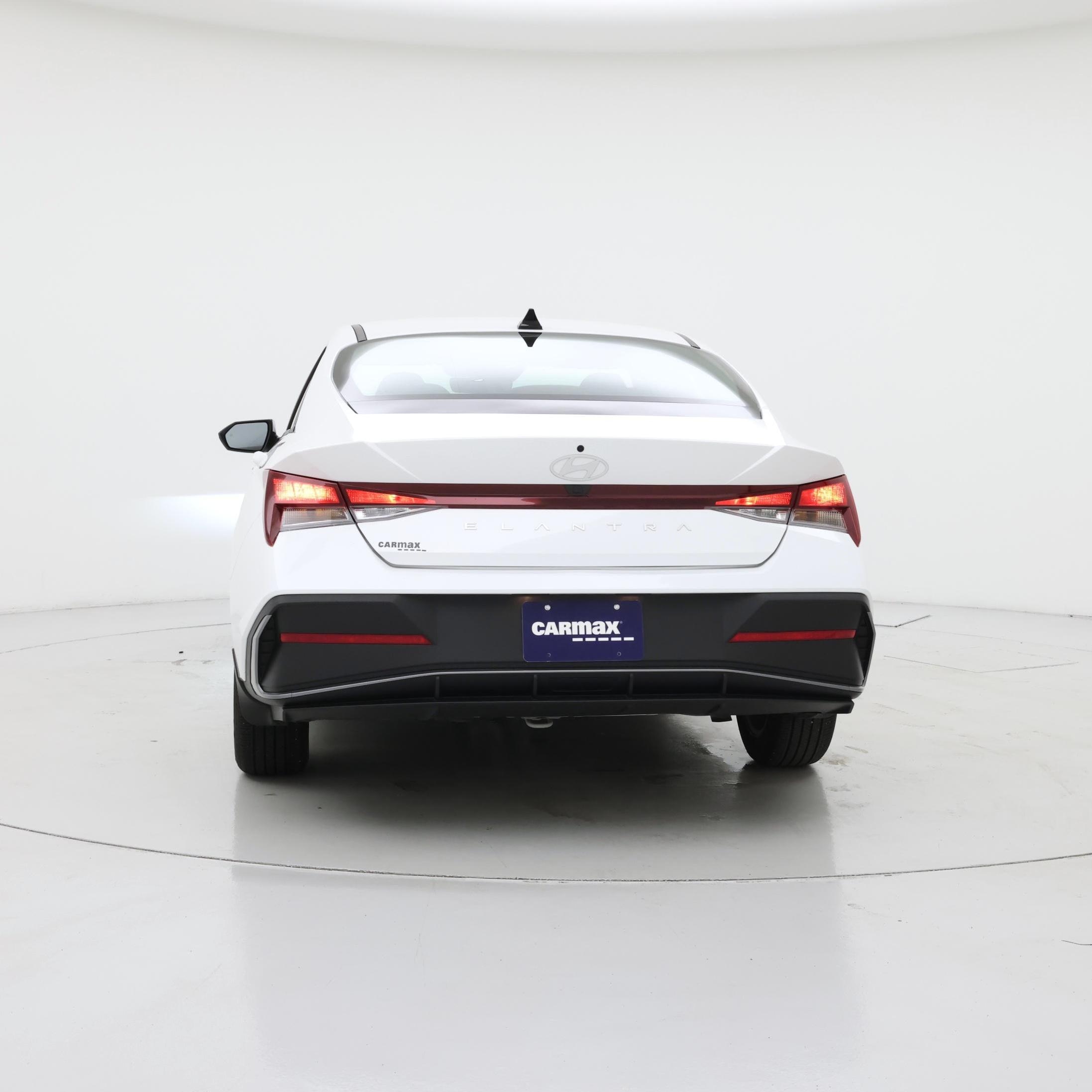 Thumbnail: 2024 Hyundai Elantra - 6