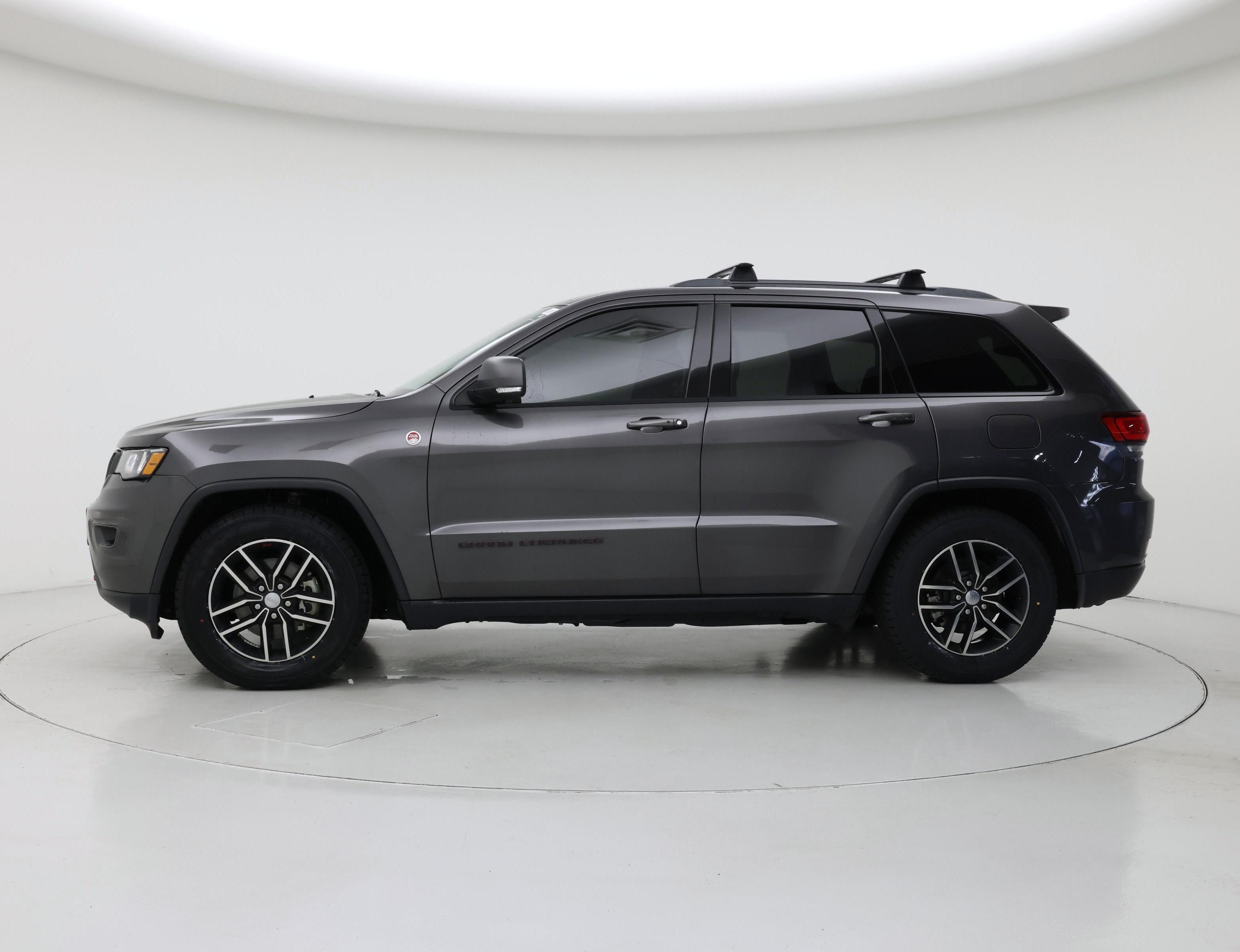 Thumbnail: 2018 Jeep Grand Cherokee - 3