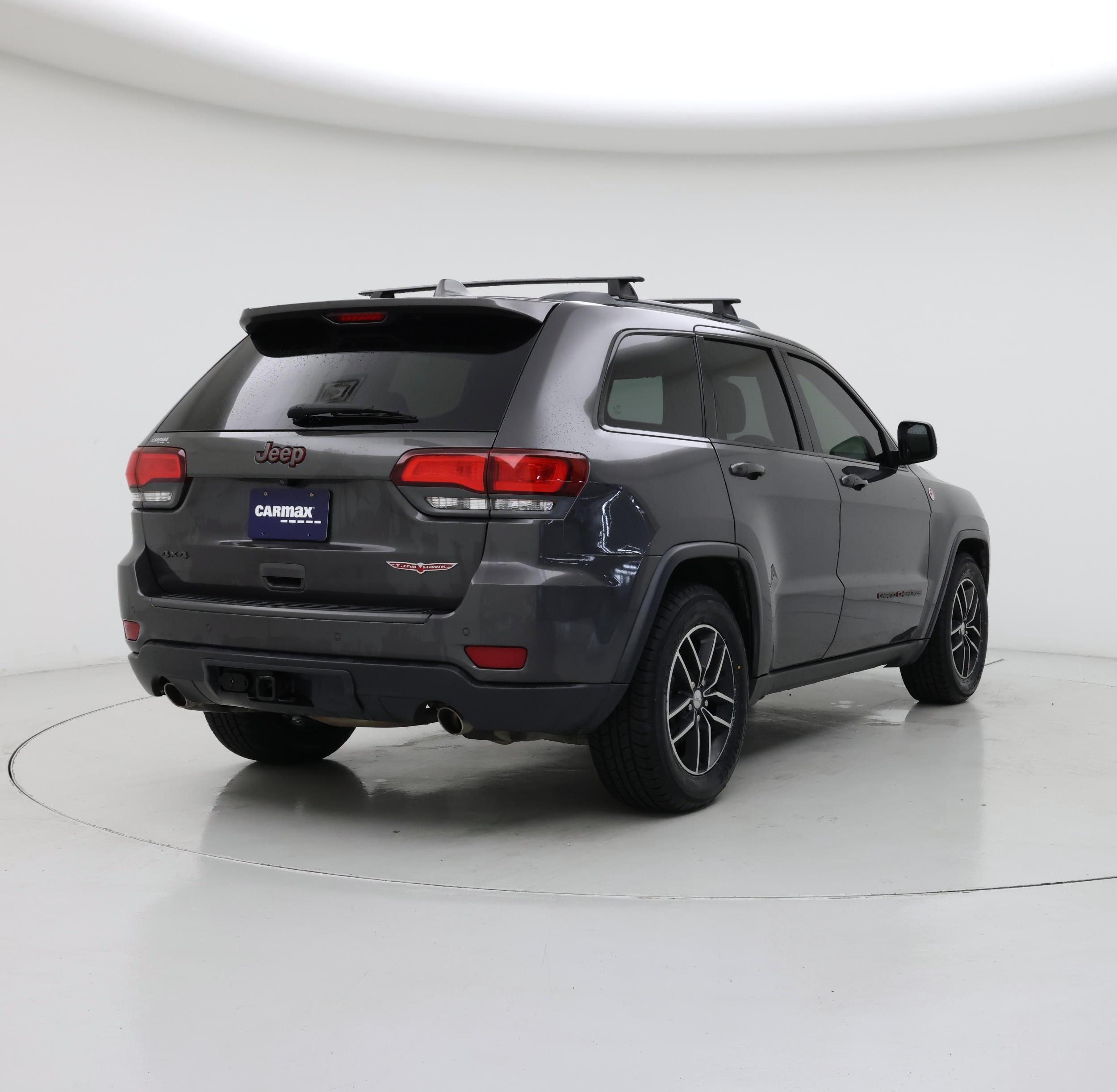 Thumbnail: 2018 Jeep Grand Cherokee - 8