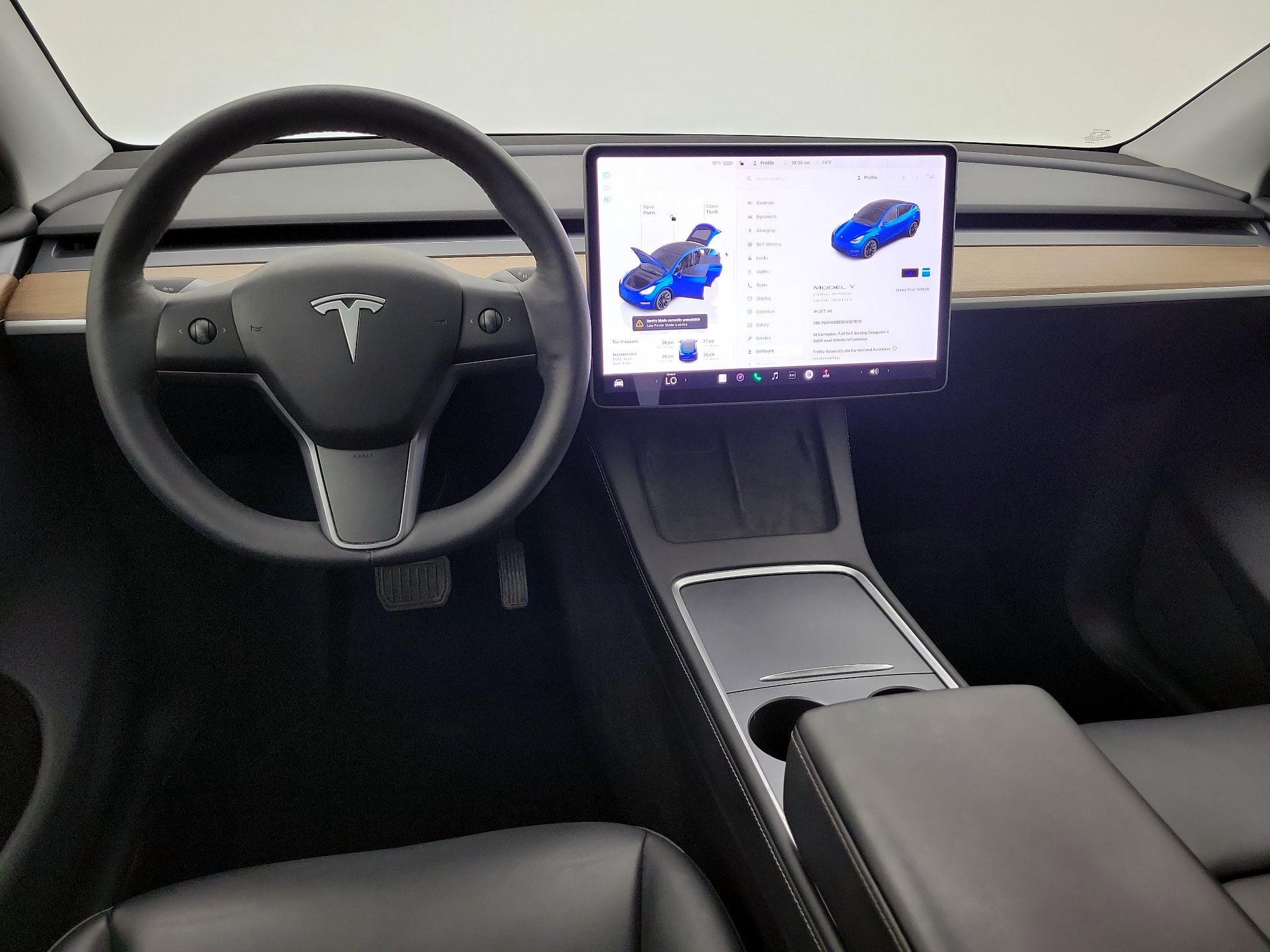 Thumbnail: 2023 Tesla Model Y - 10