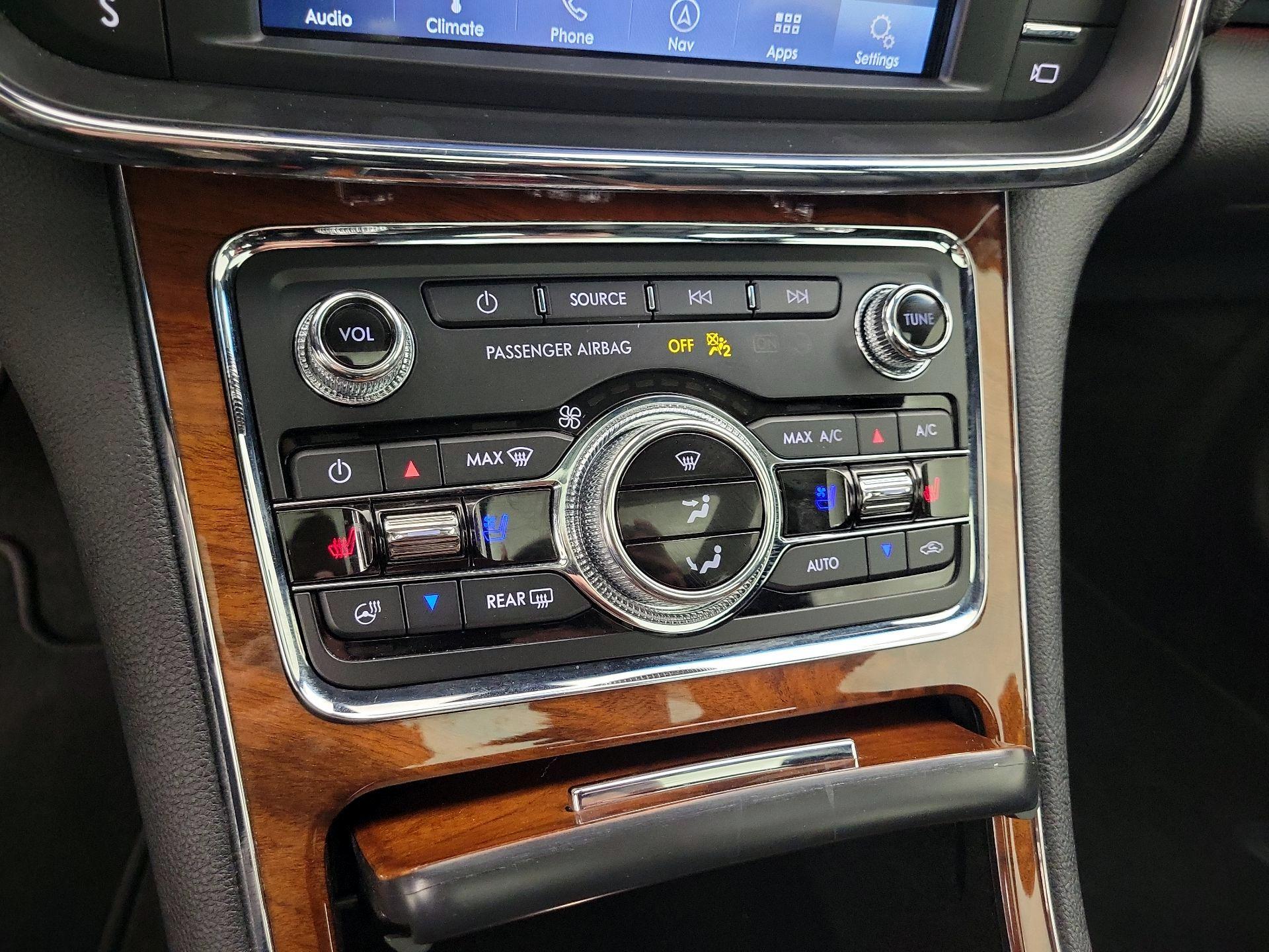 Thumbnail: 2020 Lincoln Continental - 16