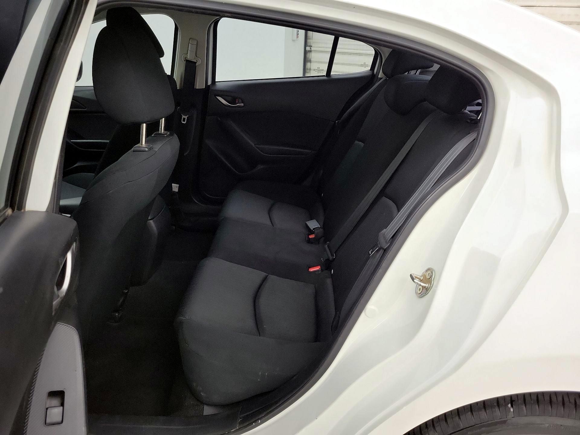 Thumbnail: 2015 Mazda Mazda3 - 18
