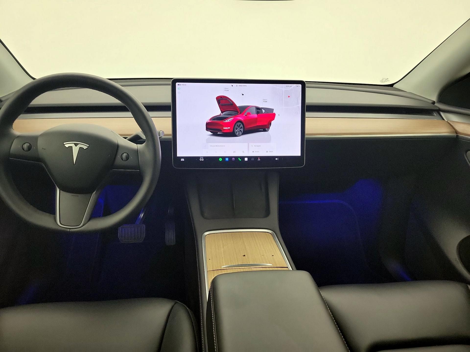 Thumbnail: 2025 Tesla Model Y - 9