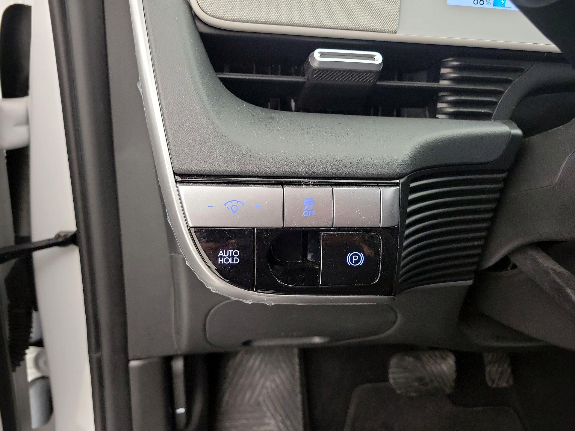 Thumbnail: 2024 Hyundai Ioniq 5 - 13