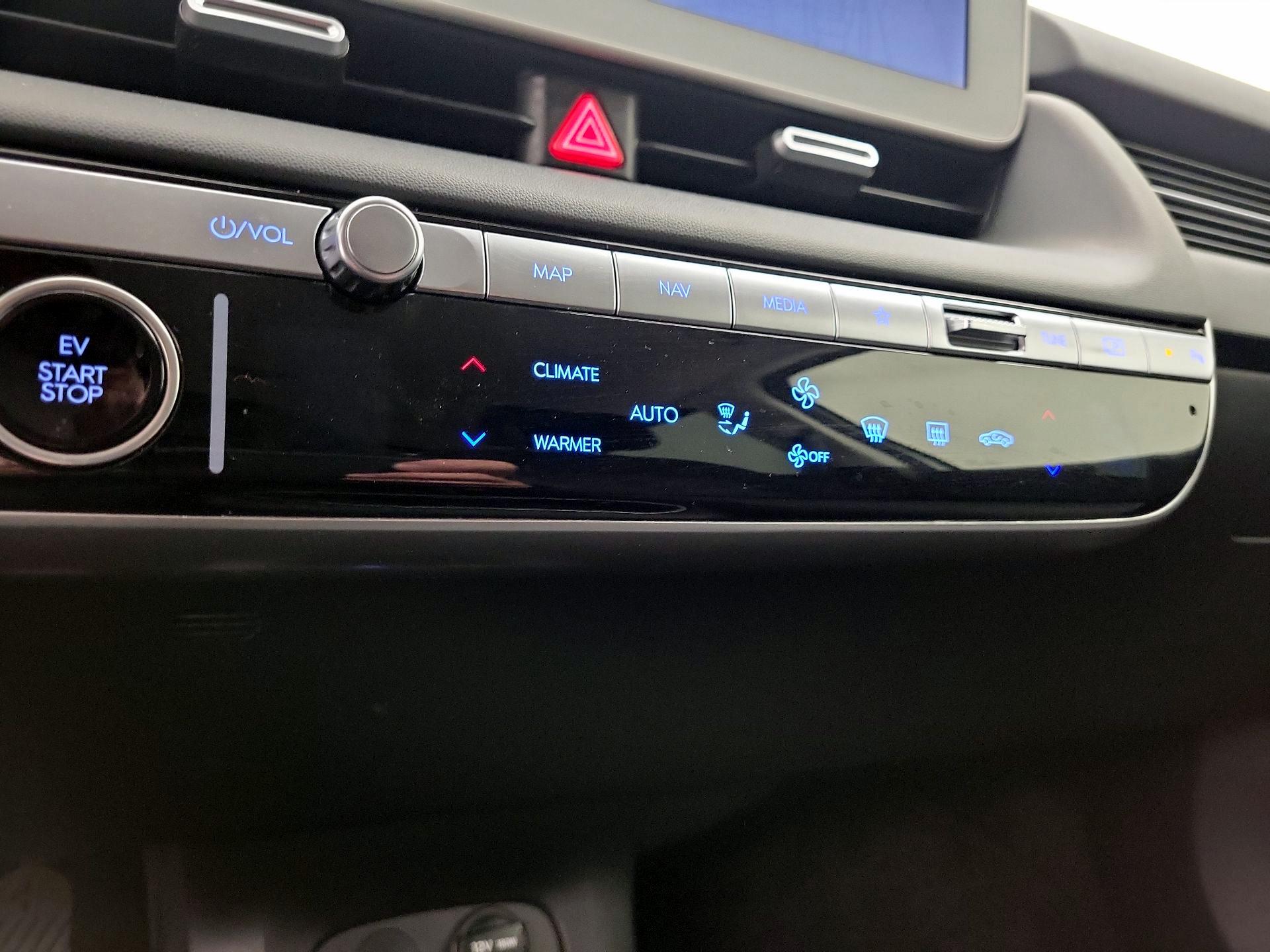 Thumbnail: 2024 Hyundai Ioniq 5 - 16