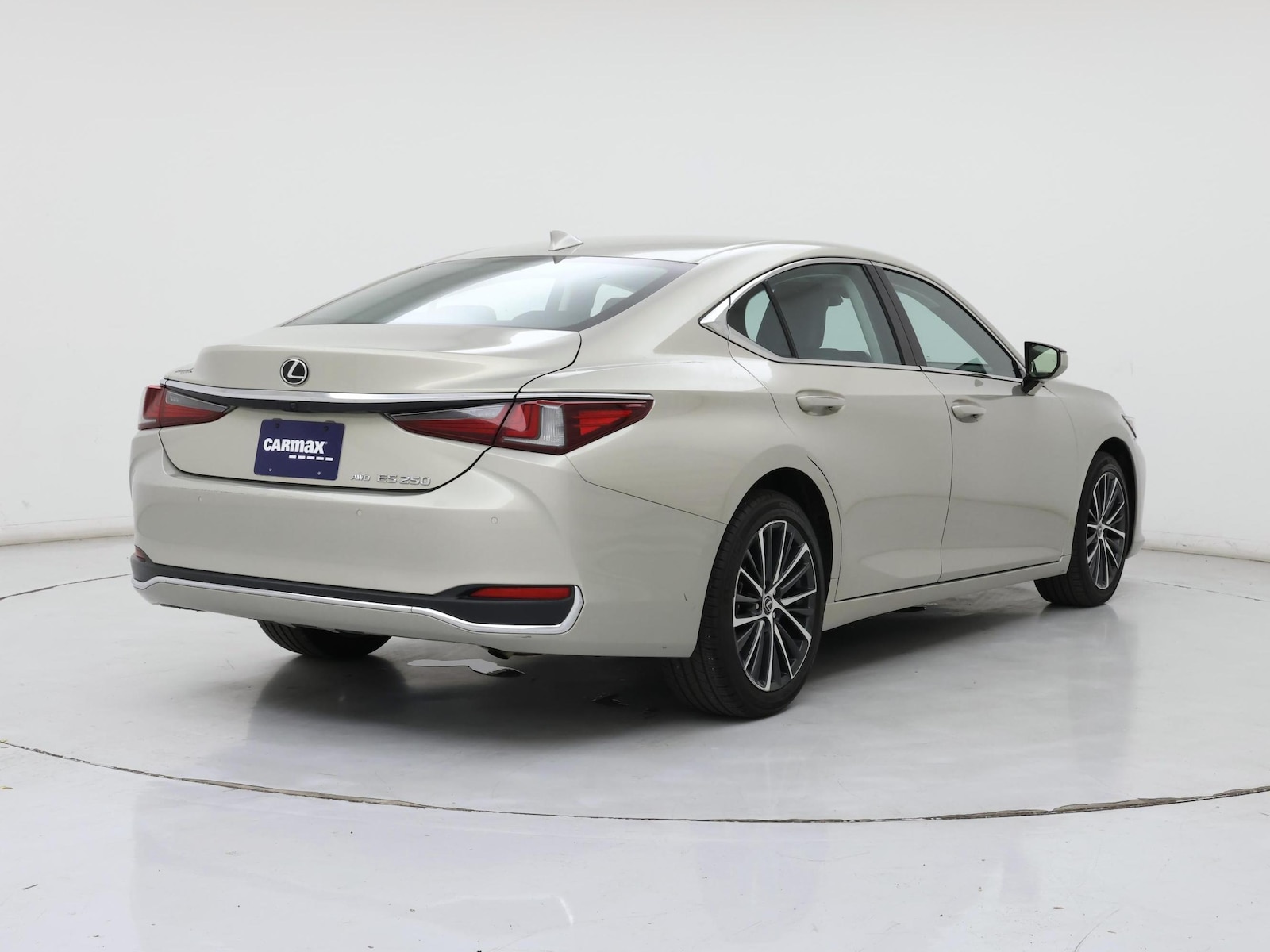 2022 Lexus ES 250 - Photo 9