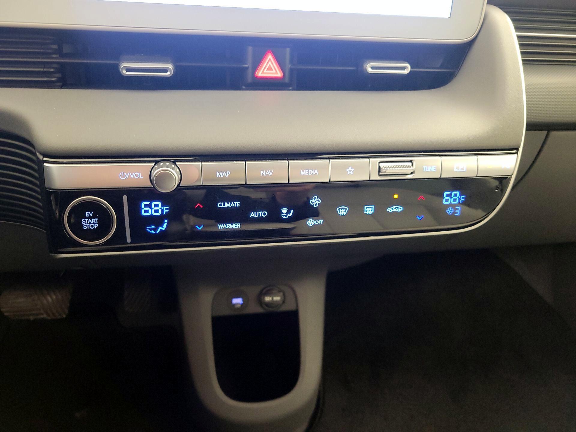 Thumbnail: 2024 Hyundai Ioniq 5 - 17