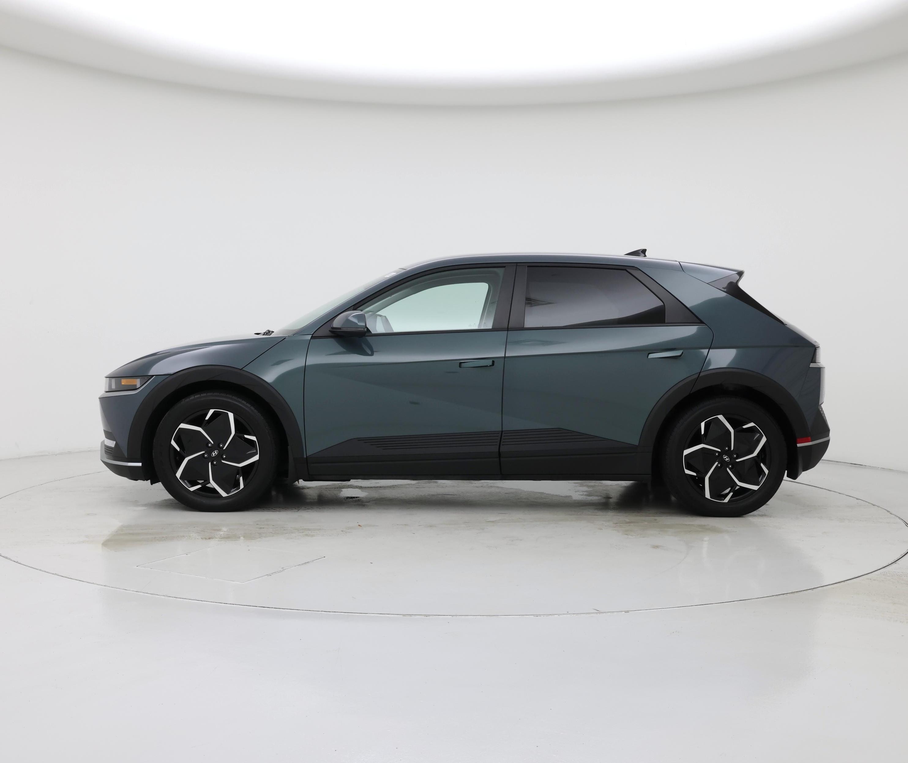Thumbnail: 2024 Hyundai Ioniq 5 - 3
