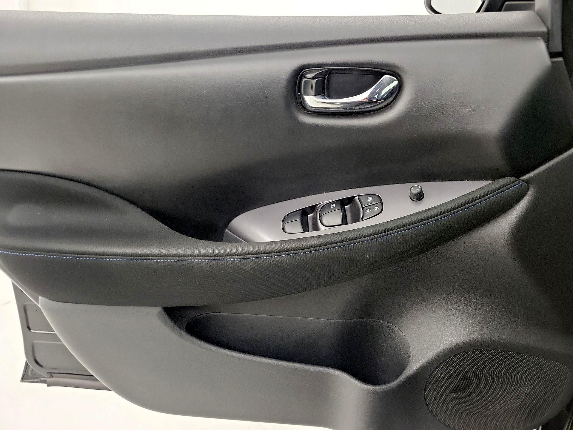 Thumbnail: 2024 Nissan Leaf - 12
