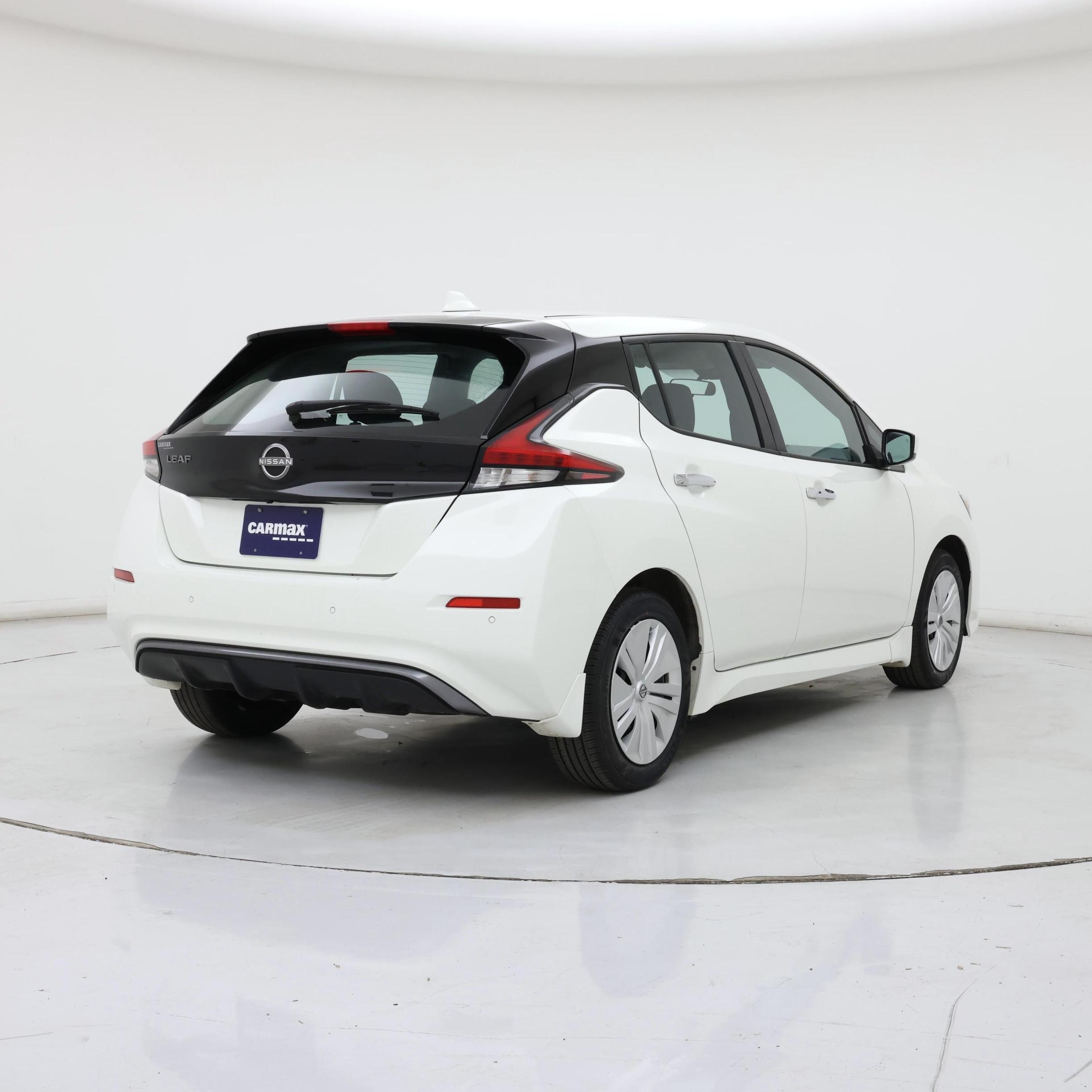 Thumbnail: 2025 Nissan Leaf - 8