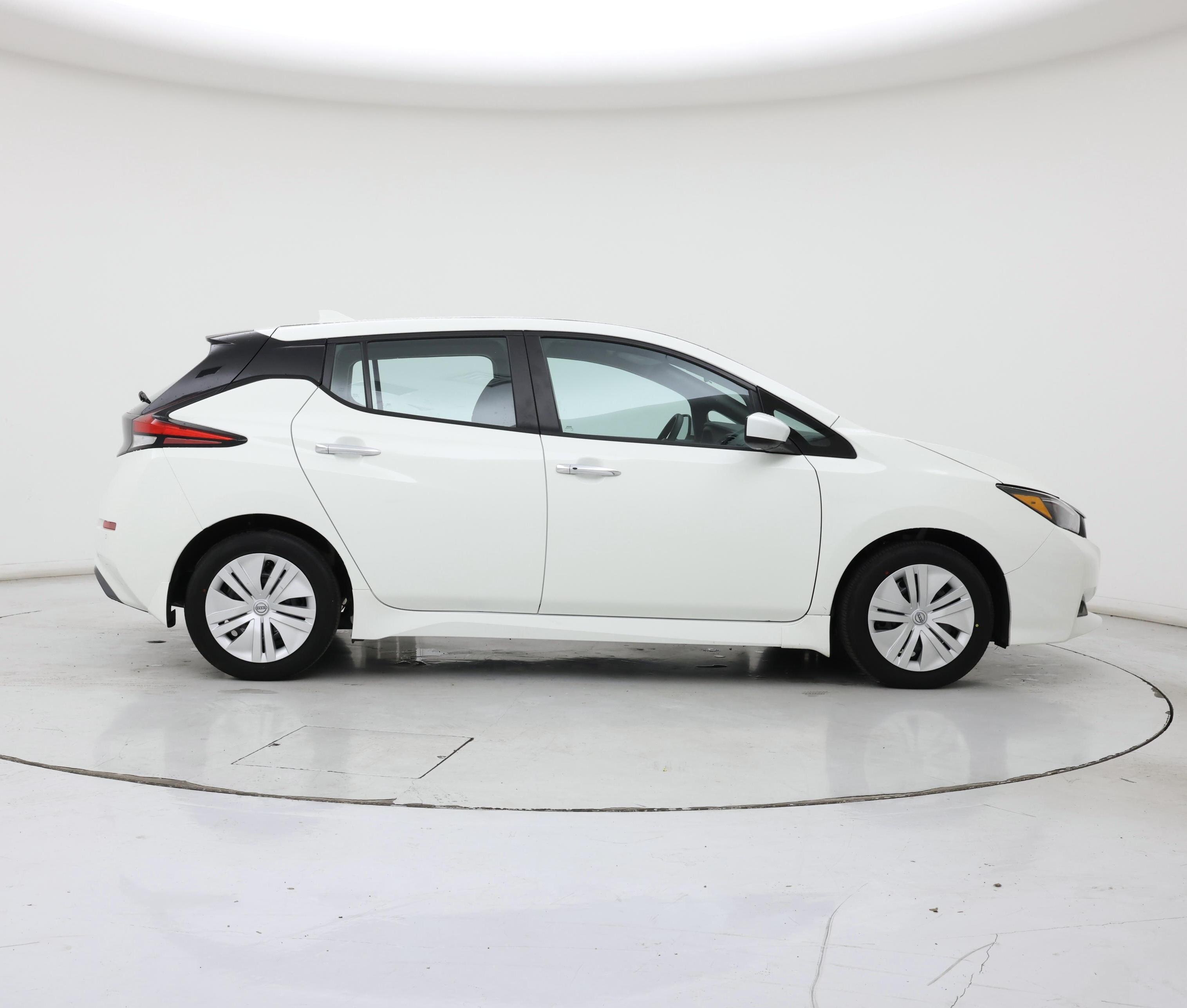 Thumbnail: 2024 Nissan Leaf - 7
