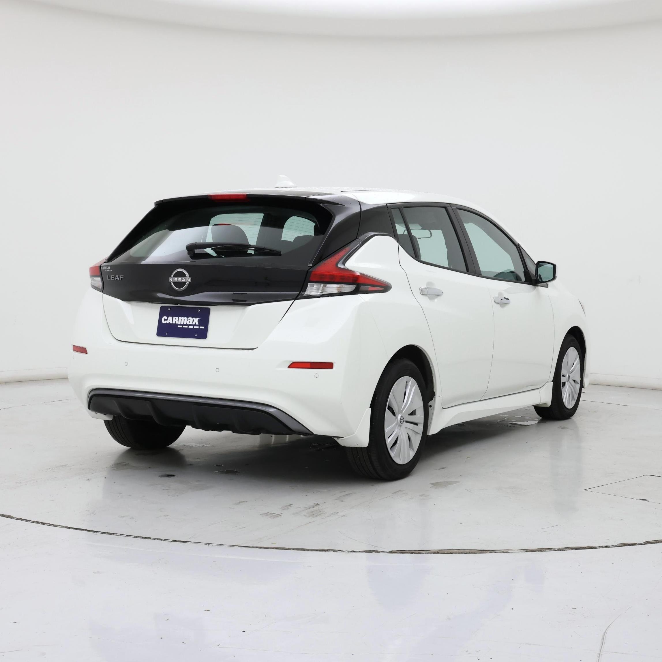 Thumbnail: 2024 Nissan Leaf - 8