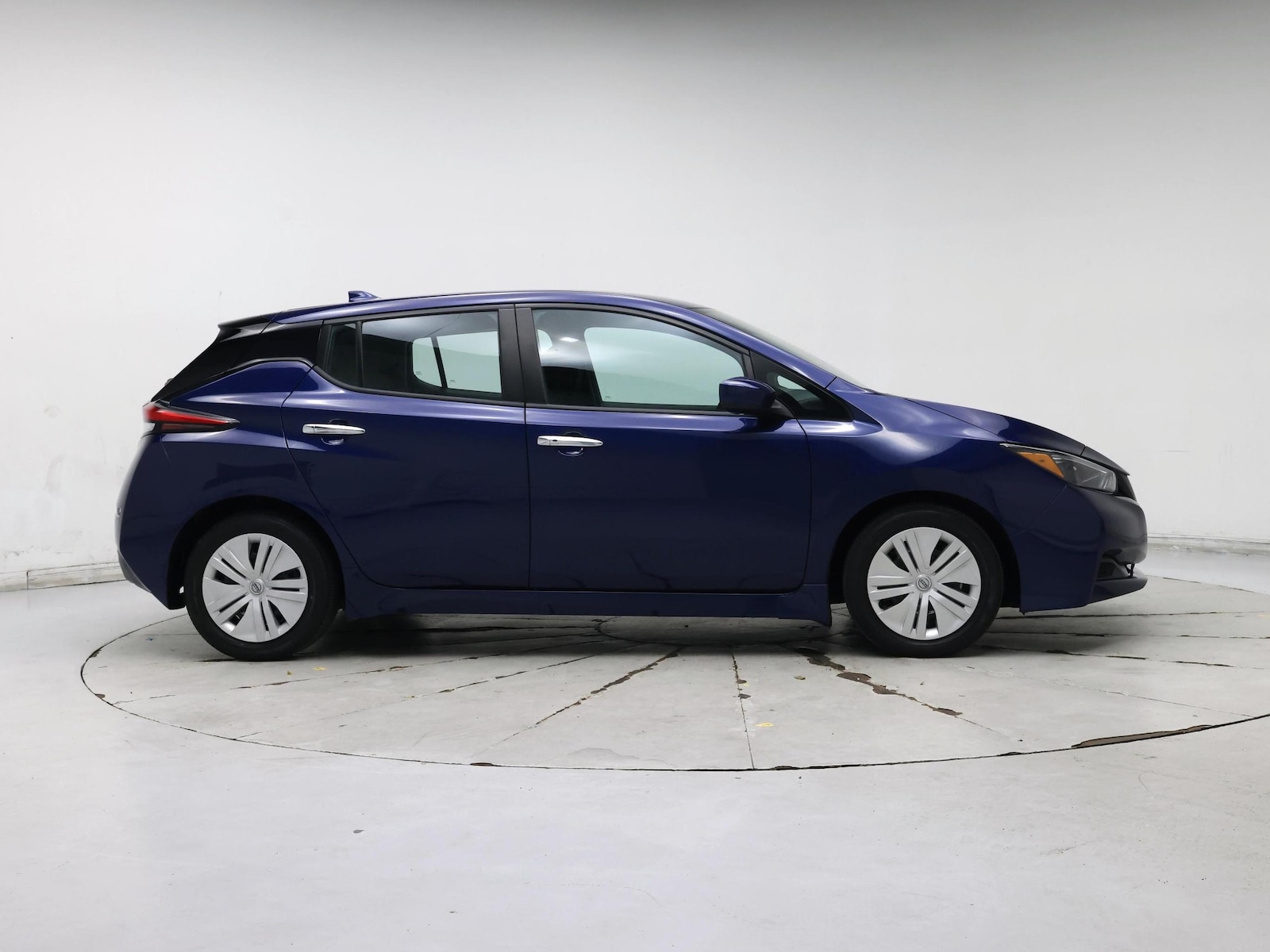 2024 Nissan LEAF S - Photo 8
