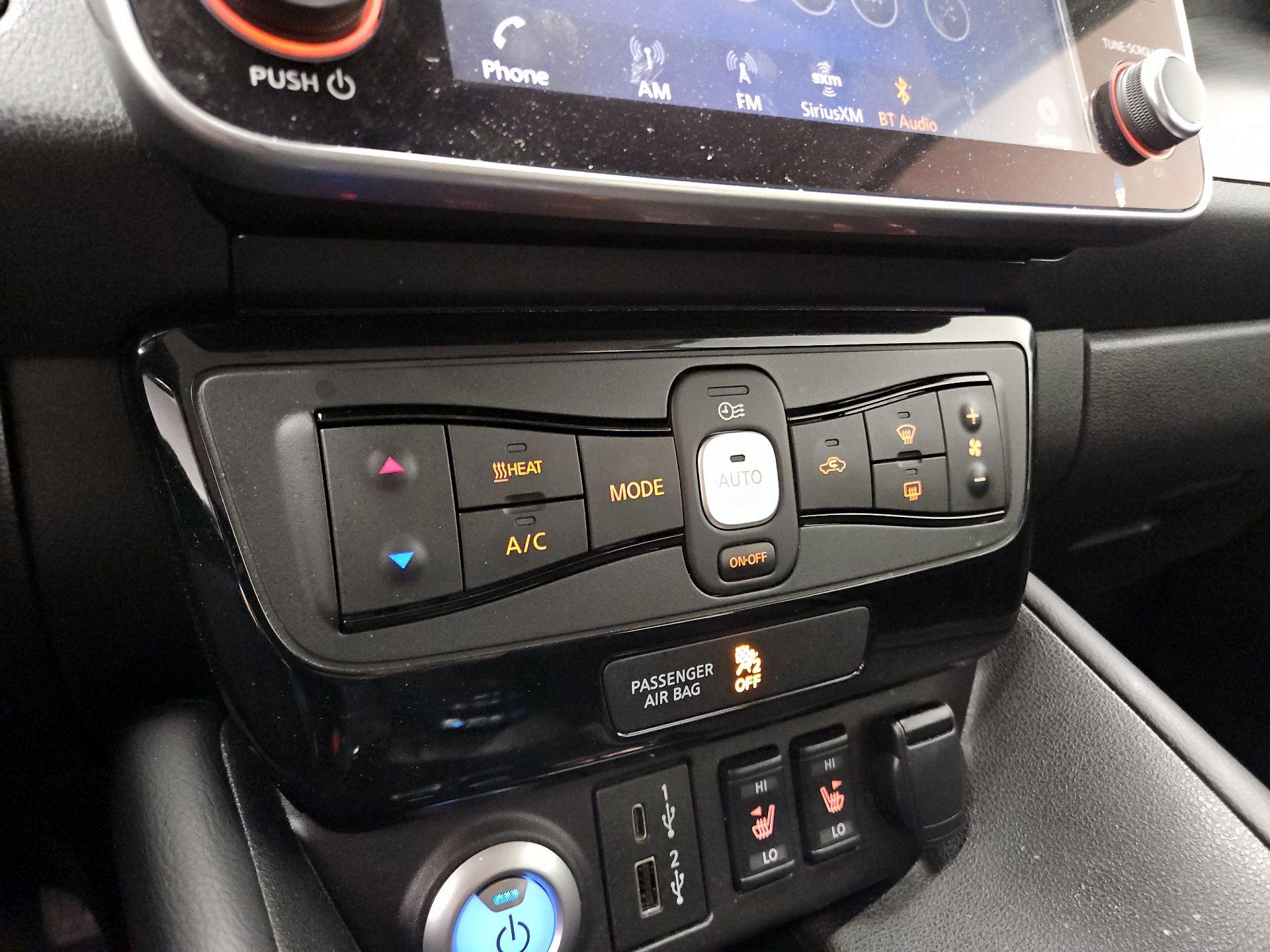 Thumbnail: 2024 Nissan Leaf - 17