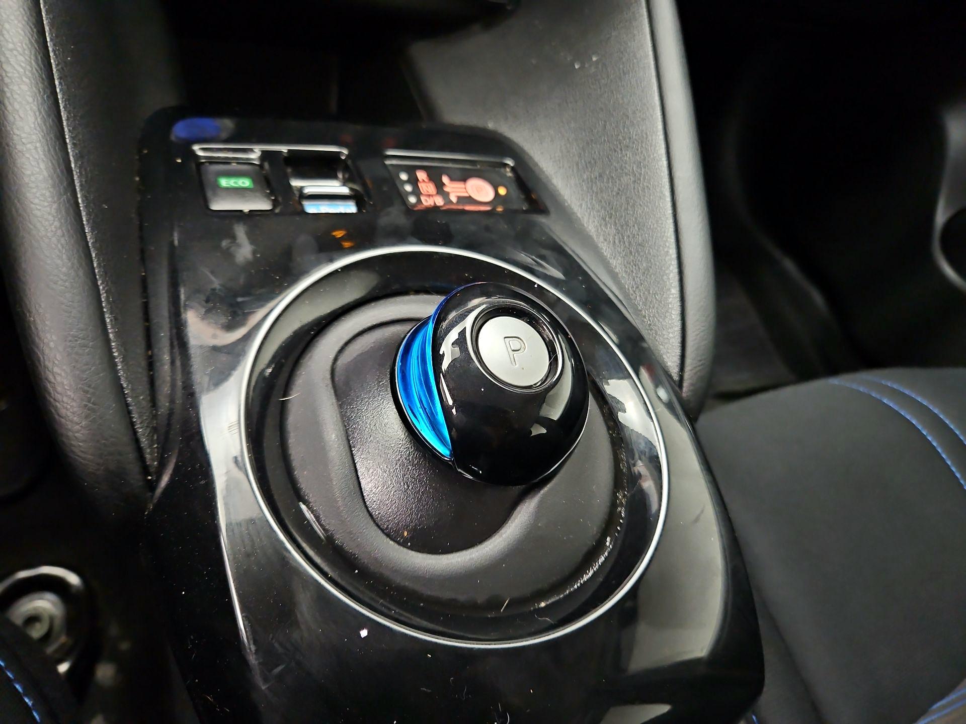 Thumbnail: 2024 Nissan Leaf - 18