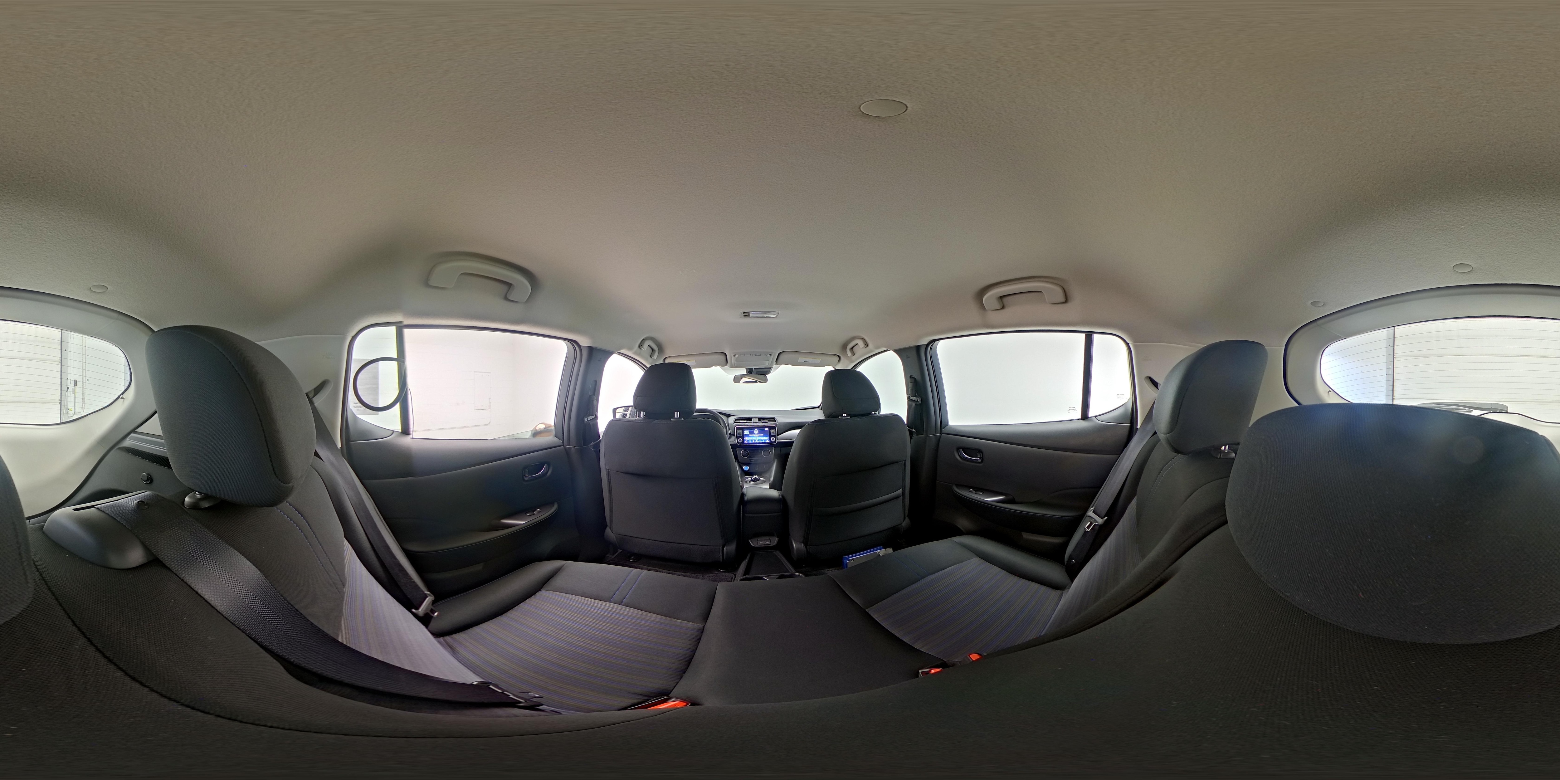 2025 Nissan Leaf S - Photo 25