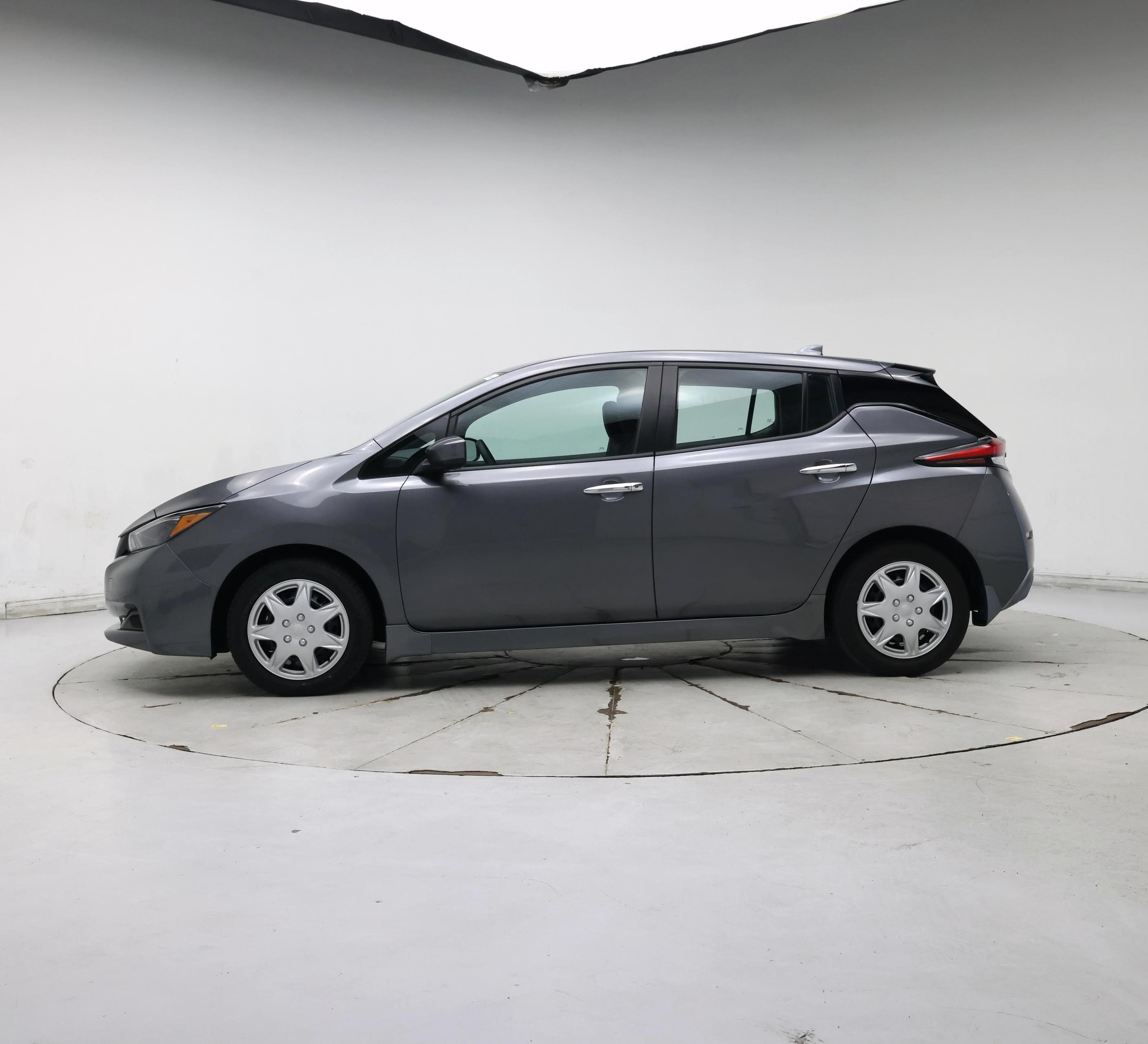 Thumbnail: 2025 Nissan Leaf - 3
