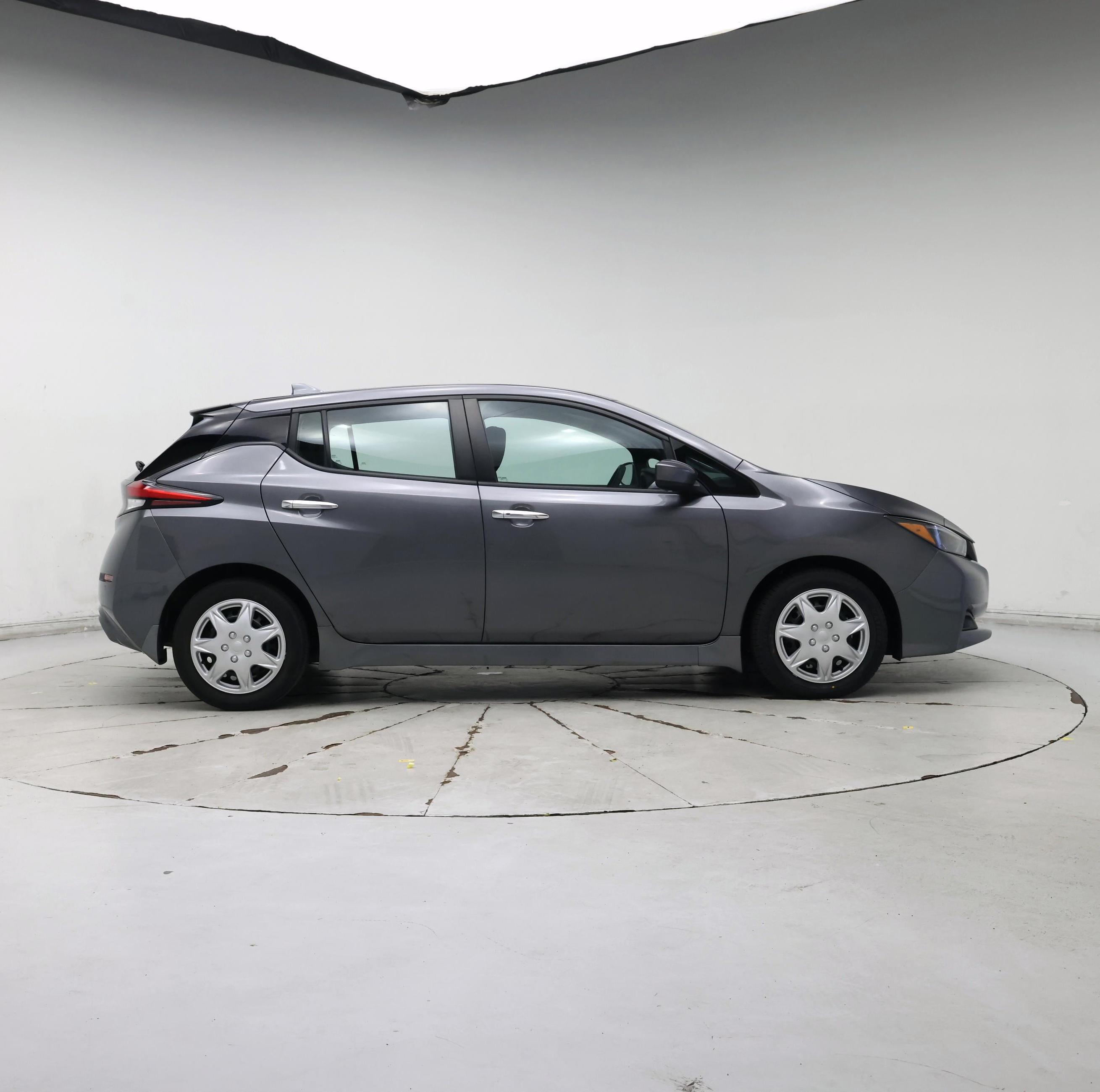 Thumbnail: 2025 Nissan Leaf - 7