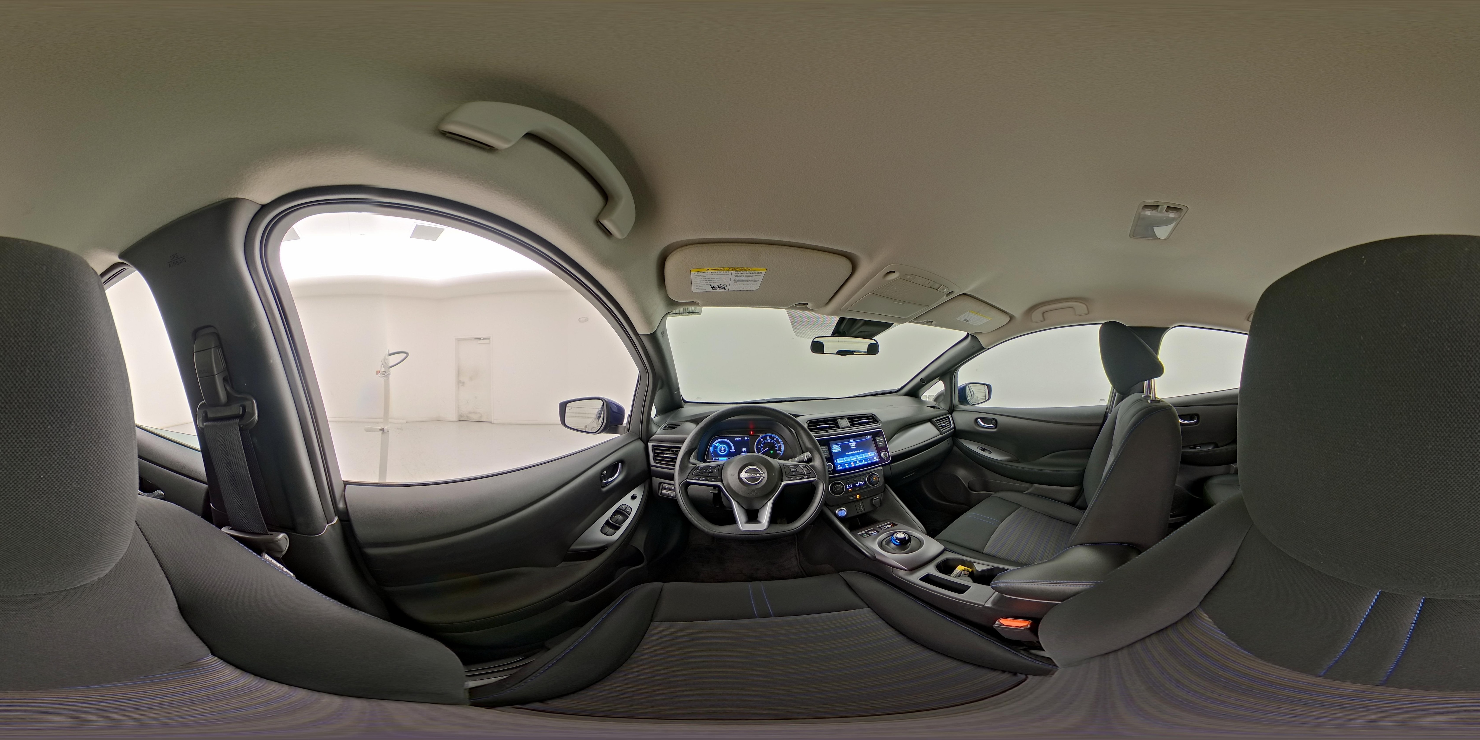 2025 Nissan Leaf S - Photo 26