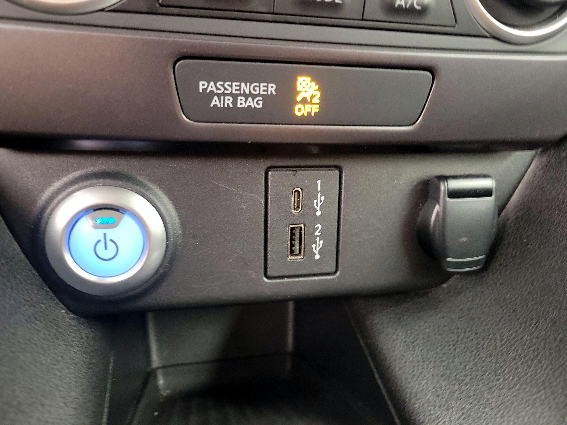 Thumbnail: 2025 Nissan Leaf - 18