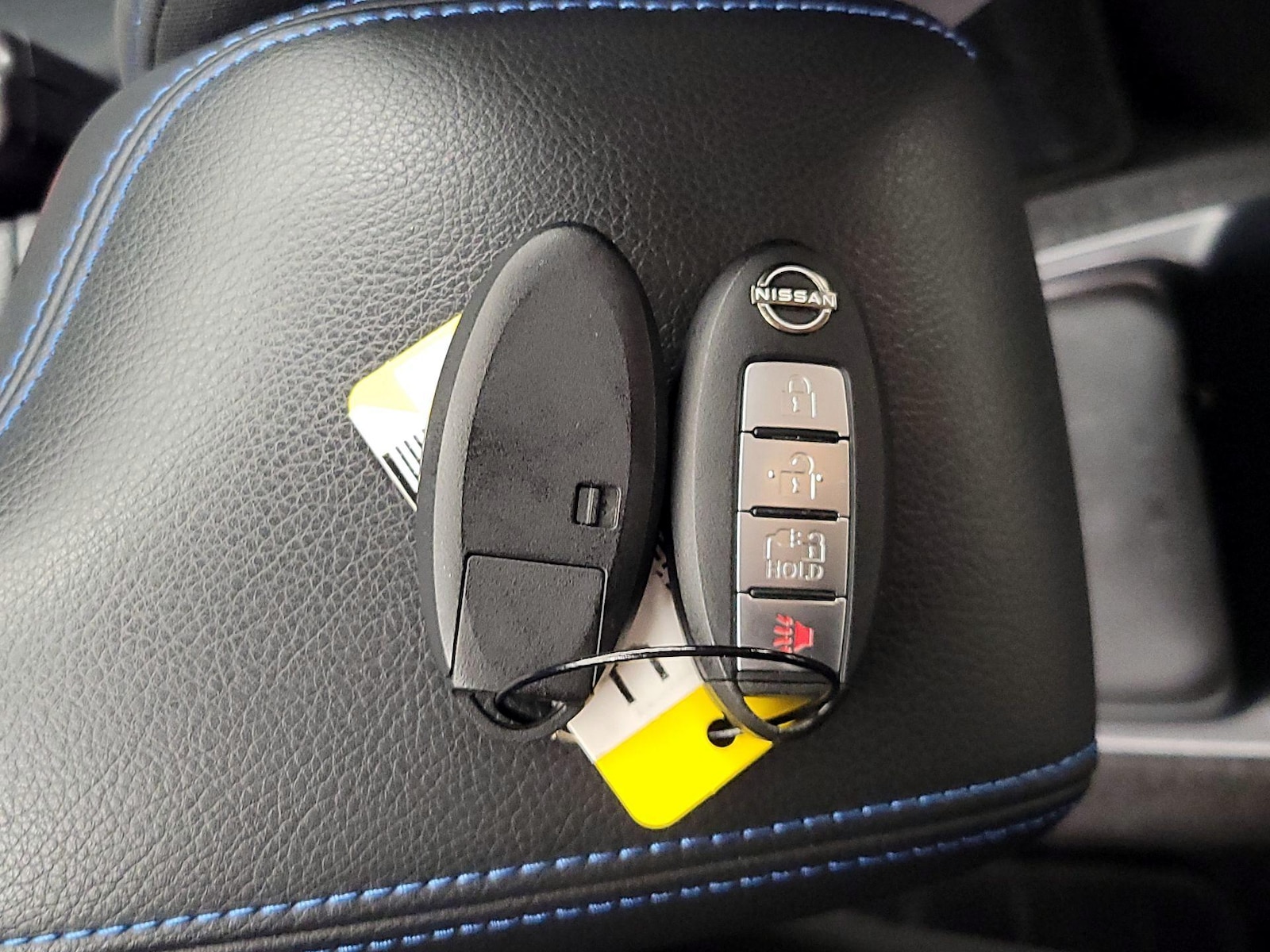 2025 Nissan Leaf S - Photo 23