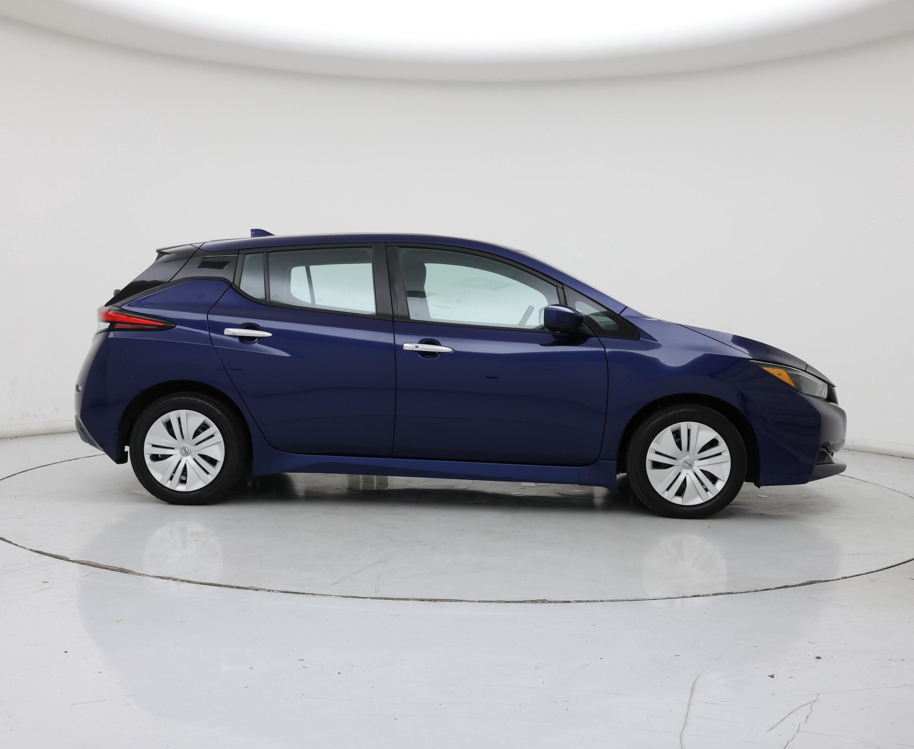 Thumbnail: 2025 Nissan Leaf - 7