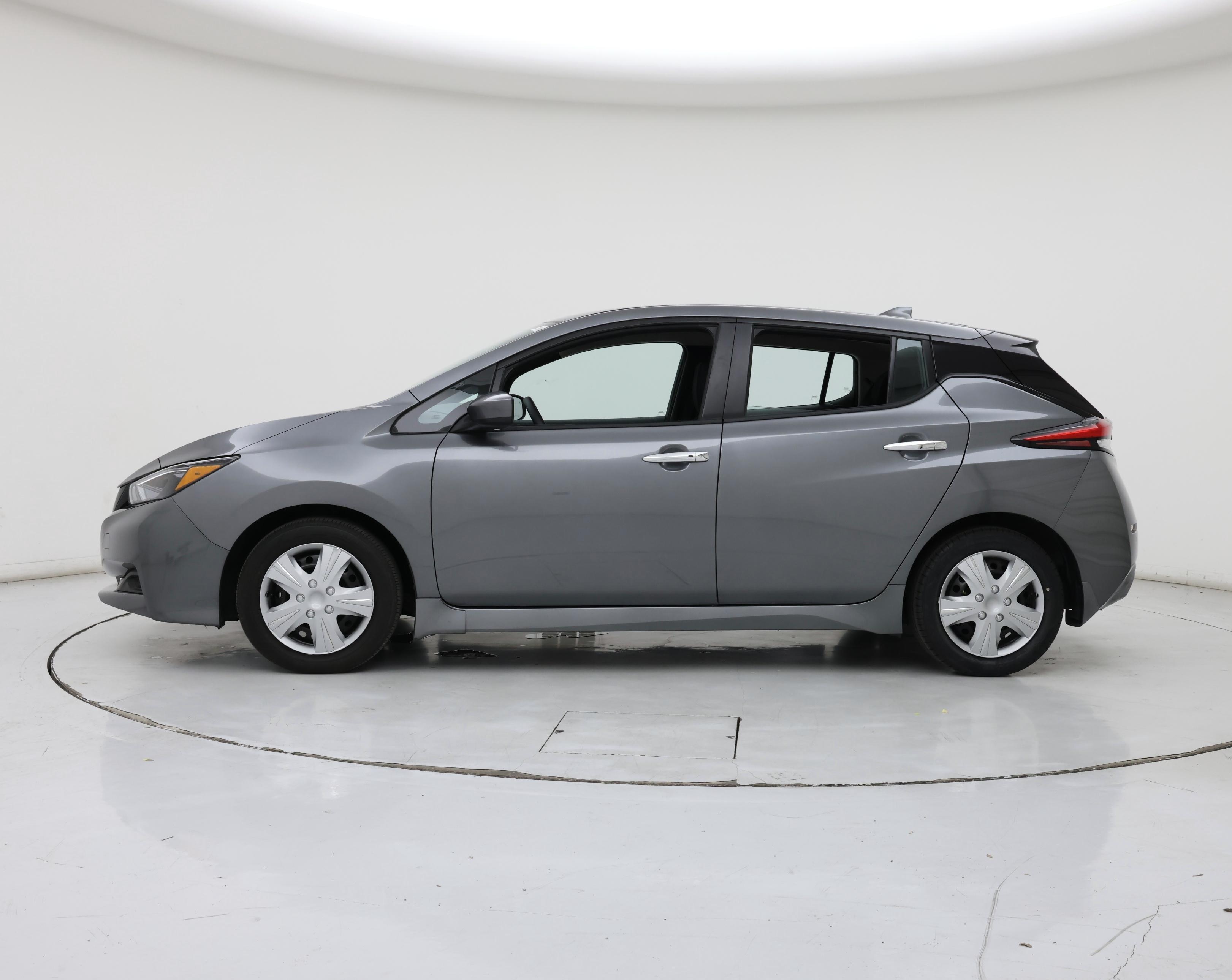 Thumbnail: 2025 Nissan Leaf - 3