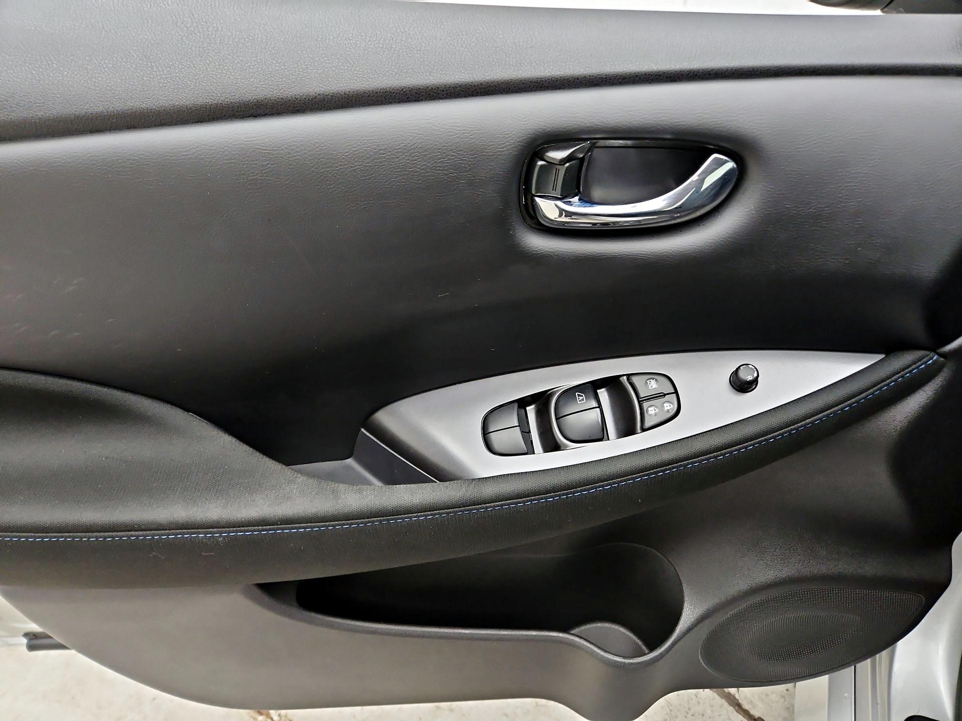 Thumbnail: 2024 Nissan Leaf - 12