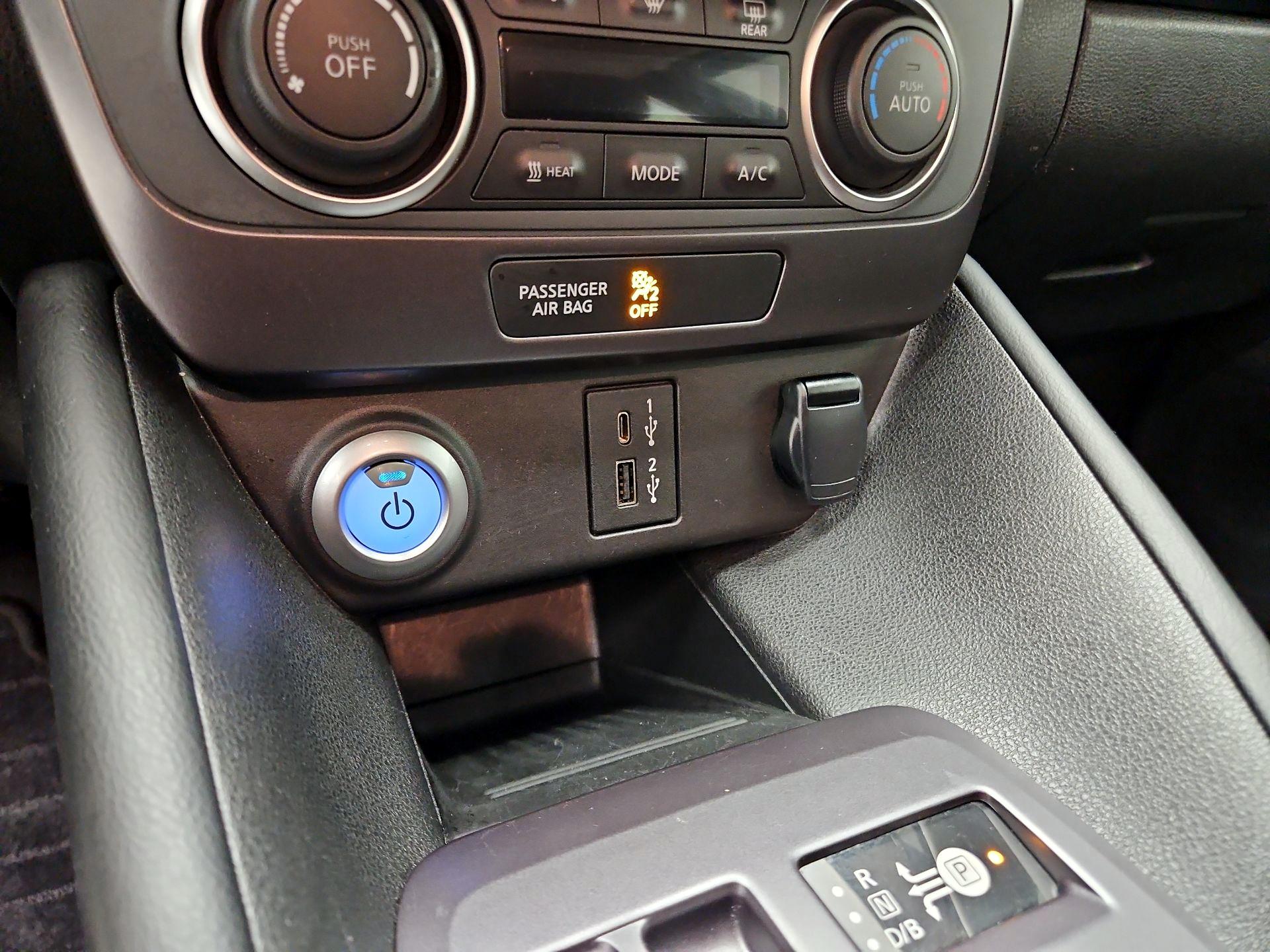 Thumbnail: 2024 Nissan Leaf - 18