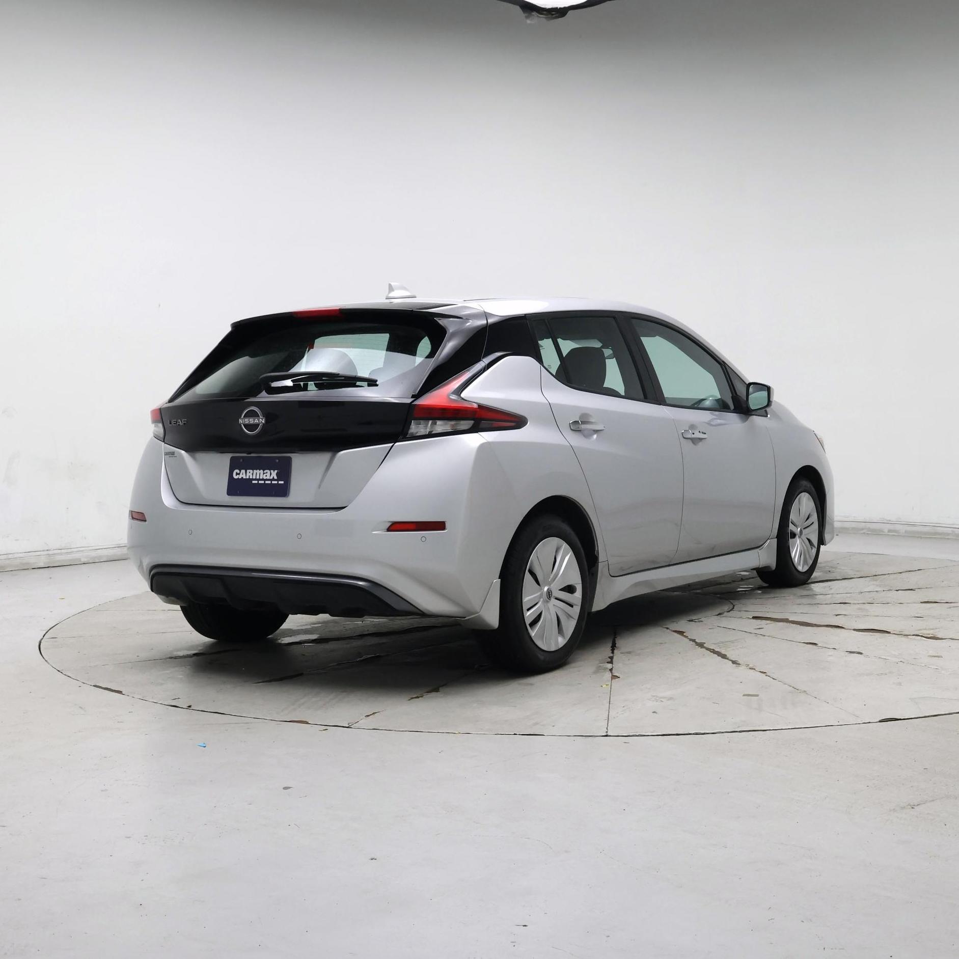 Thumbnail: 2024 Nissan Leaf - 8