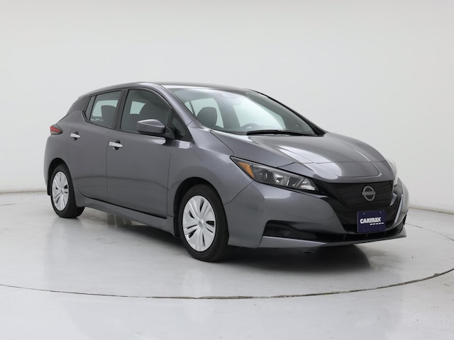 Gray 2024 Nissan LEAF S FWD Hatchback Front-Wheel Drive Automatic