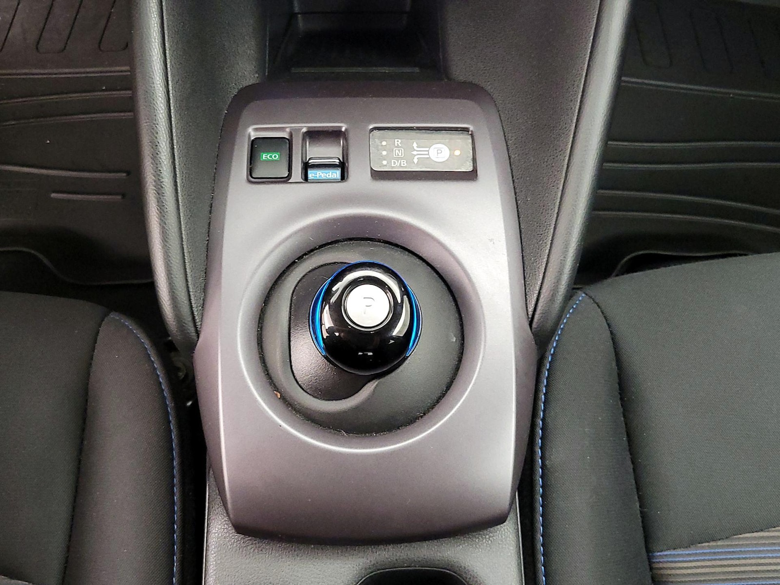2024 Nissan LEAF S - Photo 18