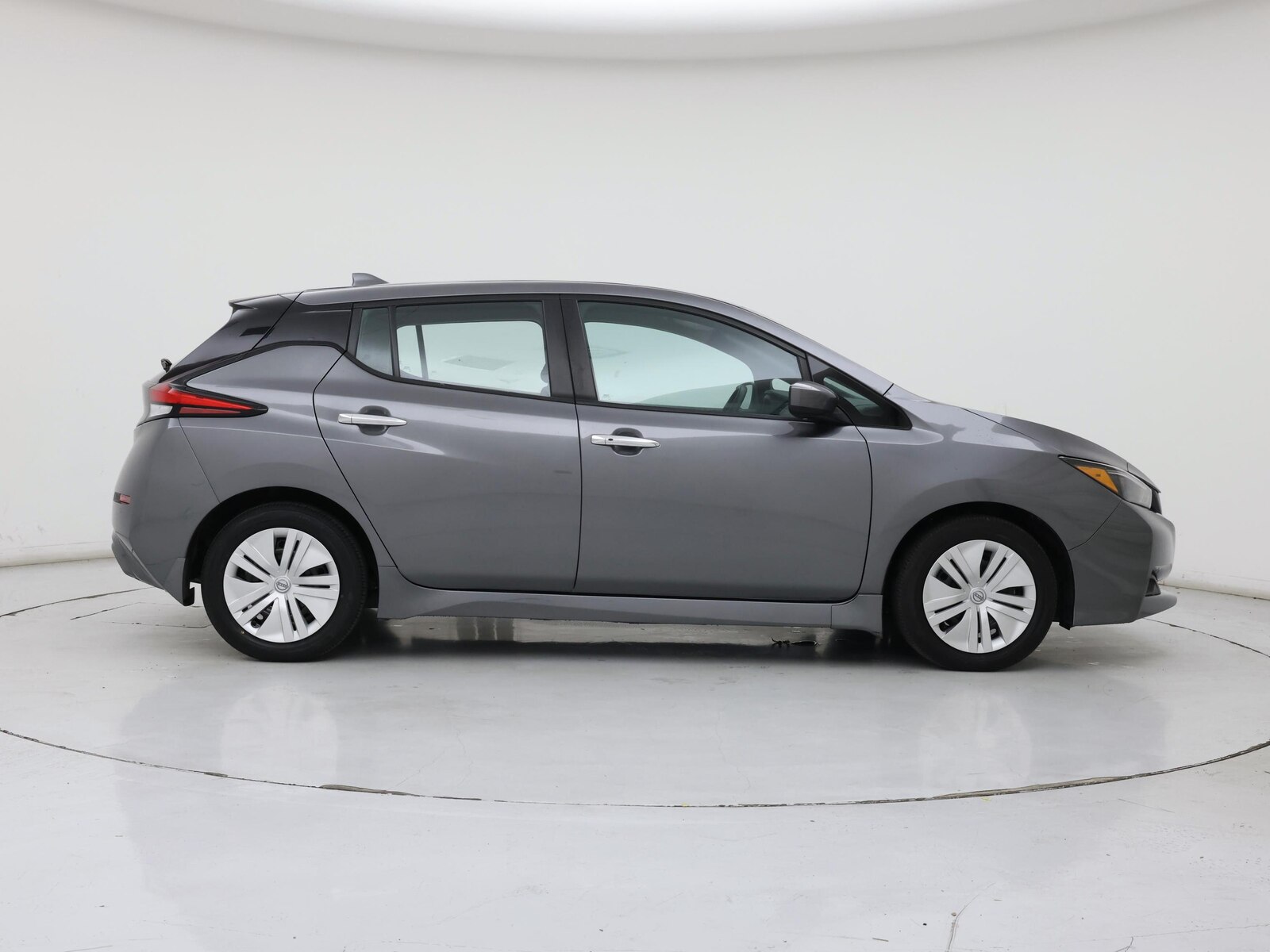 2024 Nissan LEAF S - Photo 8