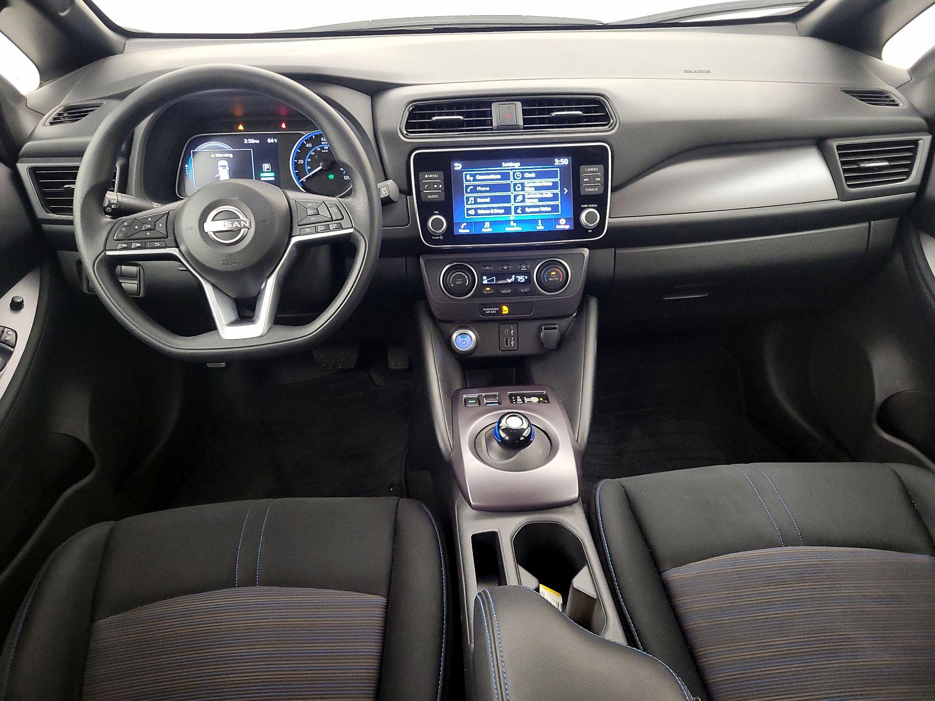 Thumbnail: 2025 Nissan Leaf - 9