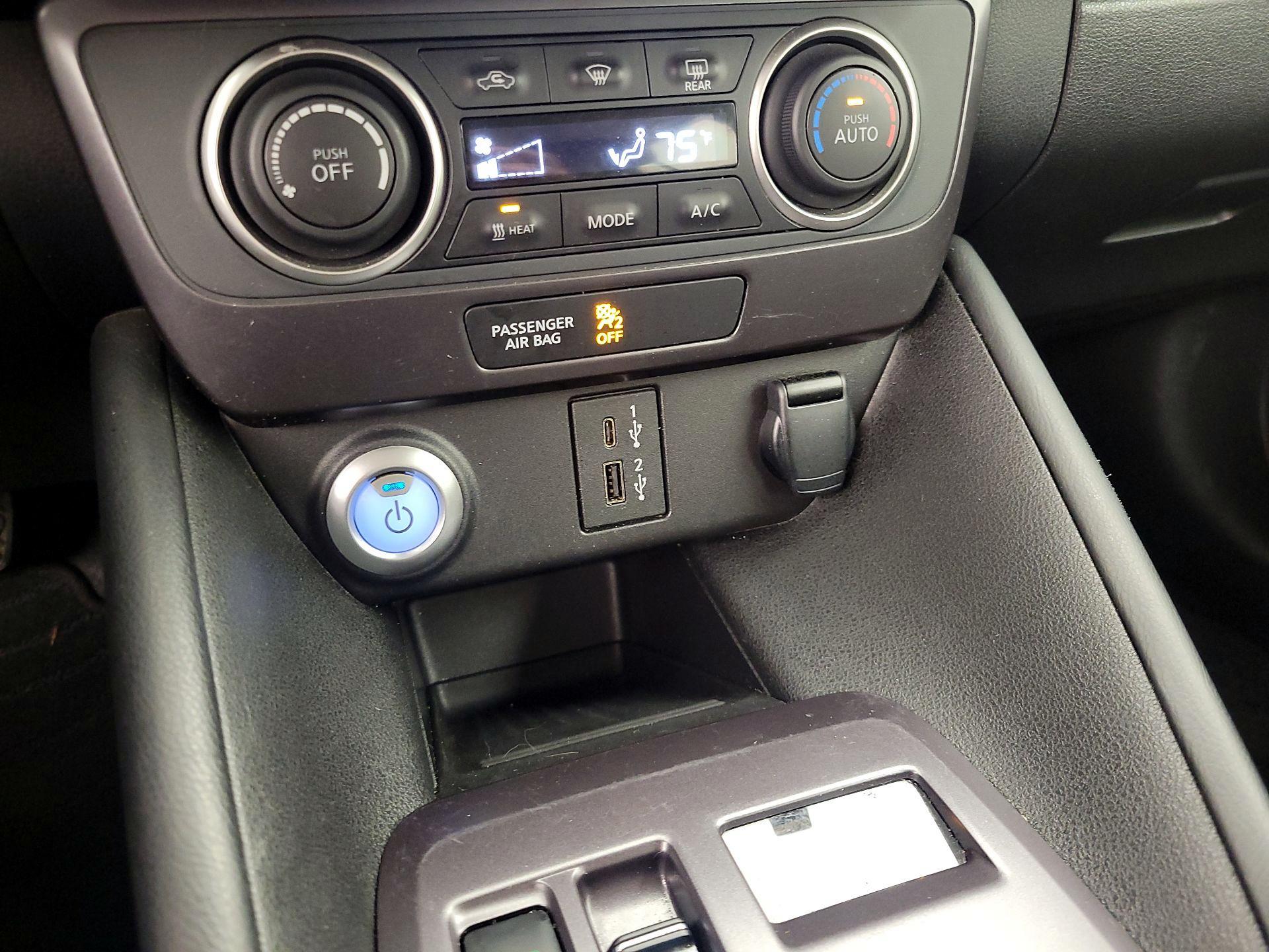 Thumbnail: 2025 Nissan Leaf - 18