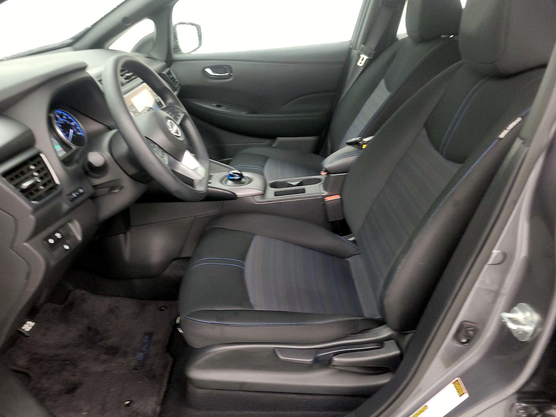 Thumbnail: 2024 Nissan Leaf - 11