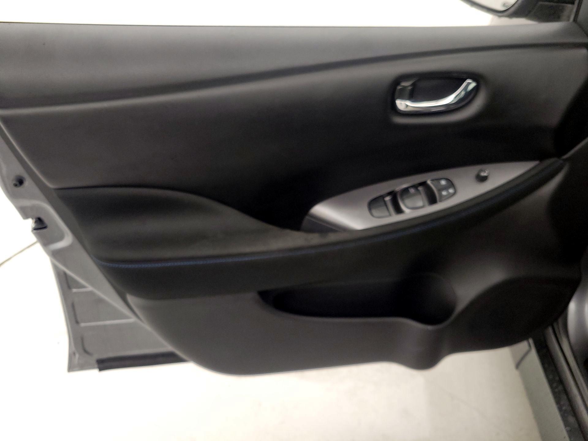 Thumbnail: 2024 Nissan Leaf - 12
