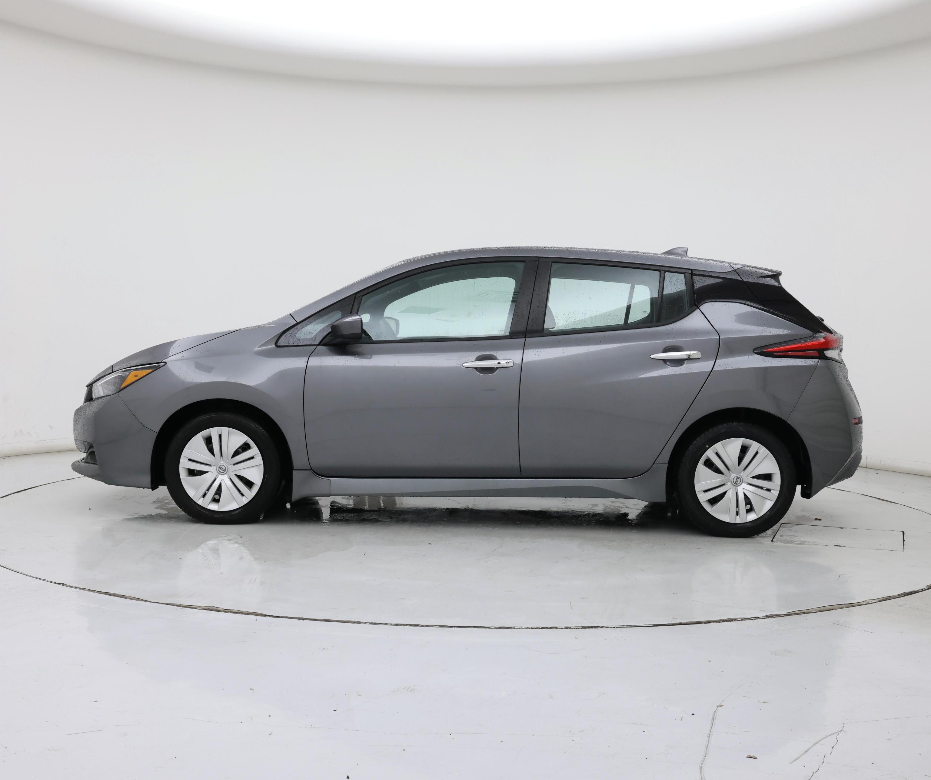 Thumbnail: 2024 Nissan Leaf - 3