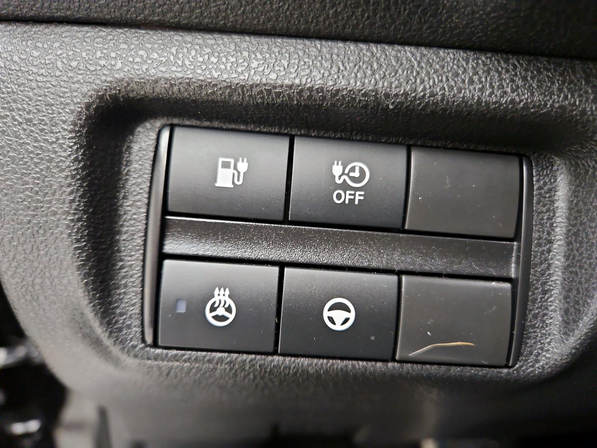 Thumbnail: 2024 Nissan Leaf - 13