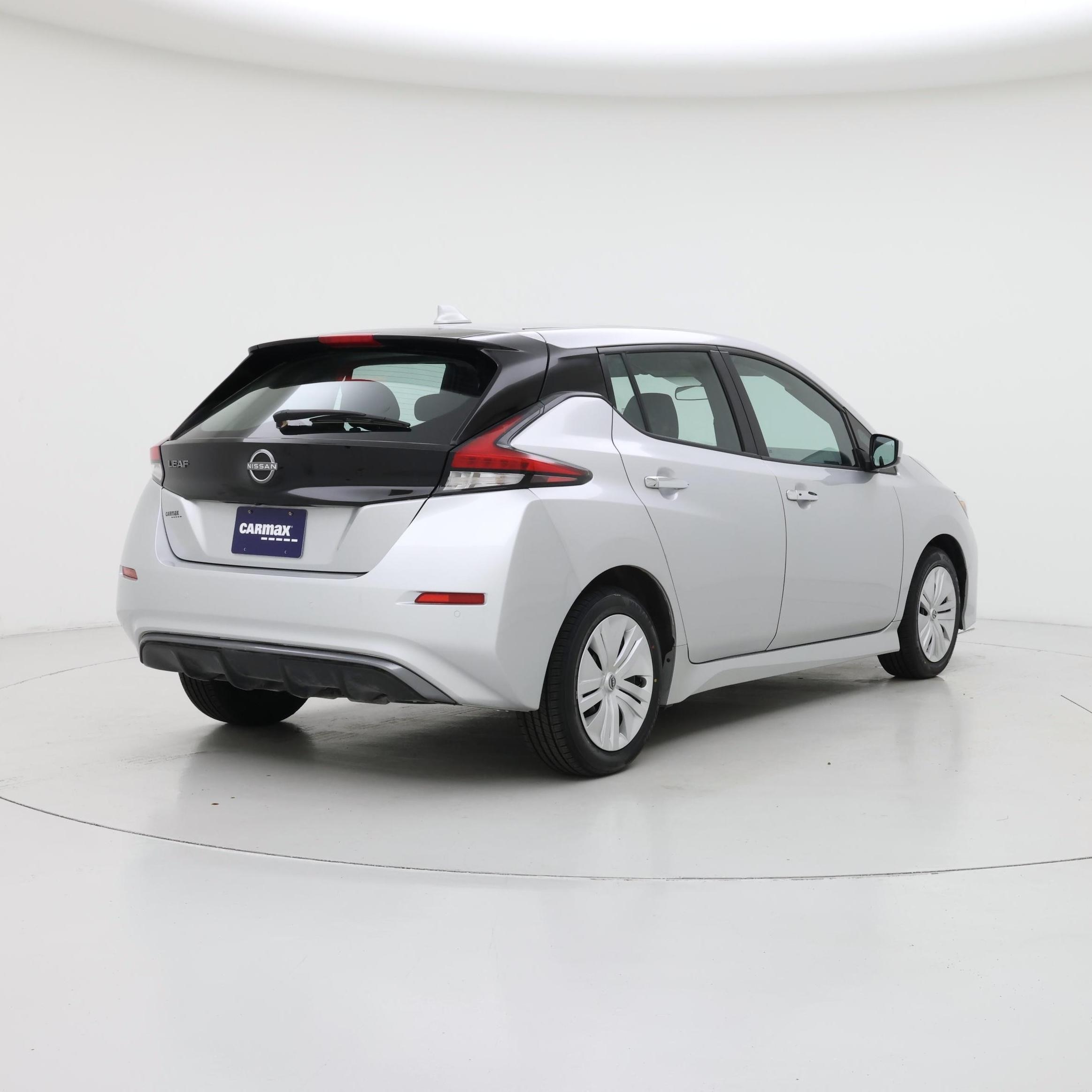 Thumbnail: 2025 Nissan Leaf - 8