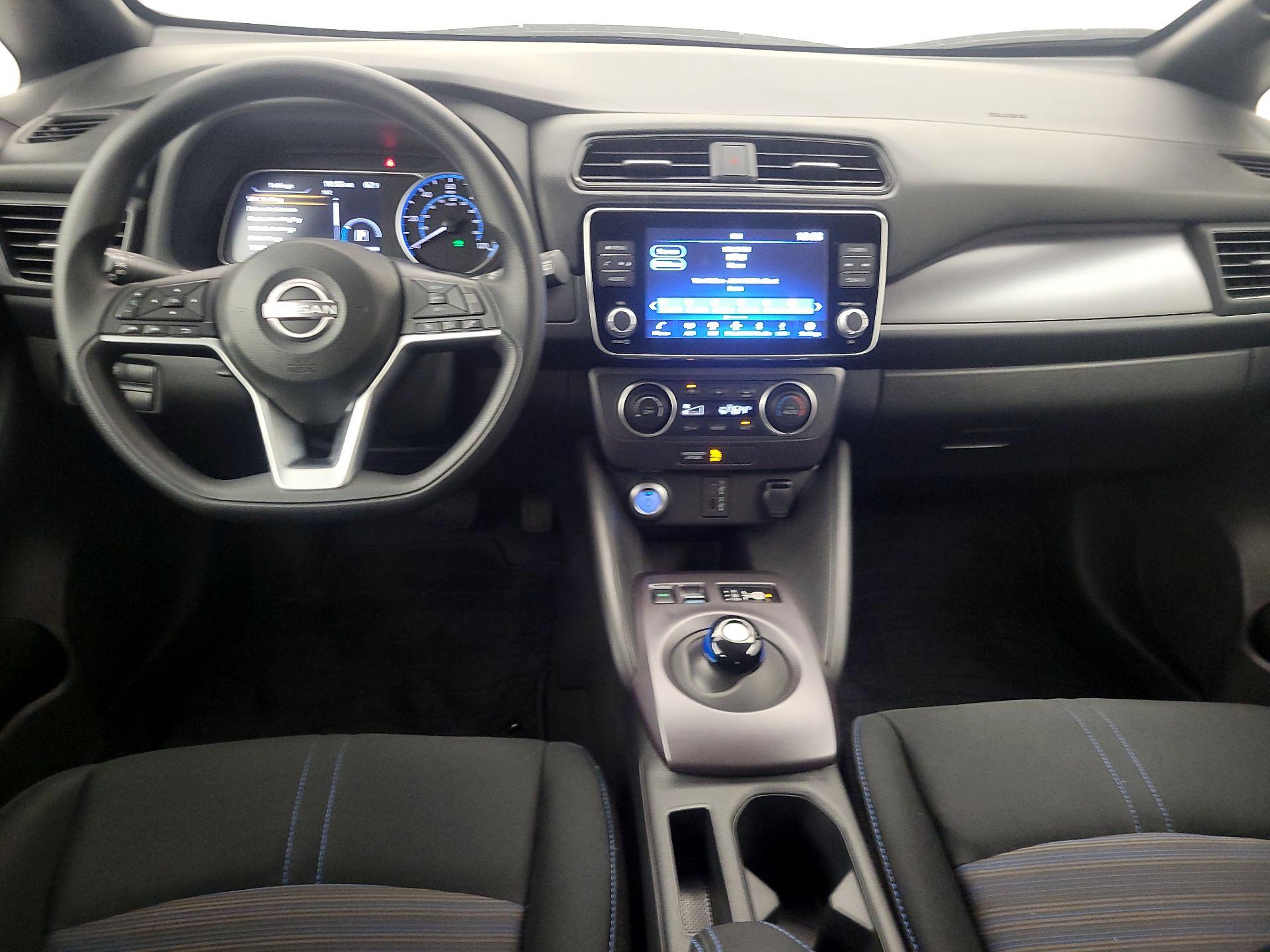 Thumbnail: 2025 Nissan Leaf - 9