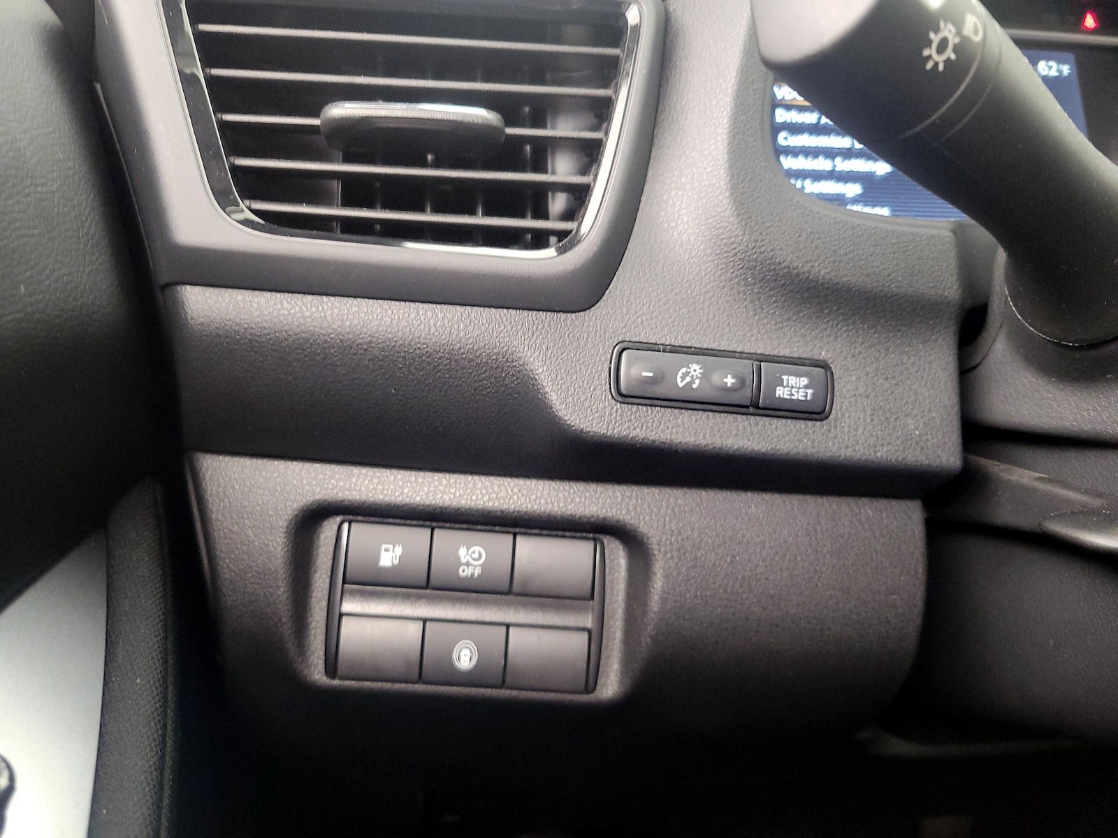 2025 Nissan Leaf S - Photo 14