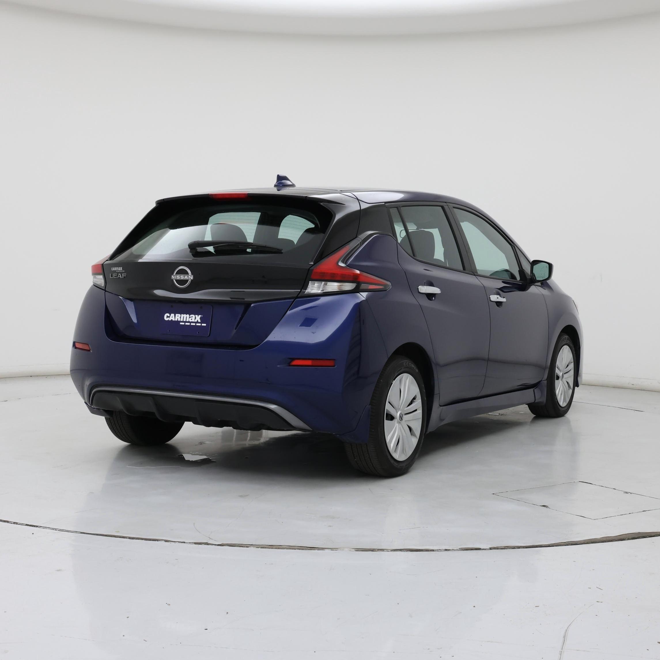 Thumbnail: 2025 Nissan Leaf - 8