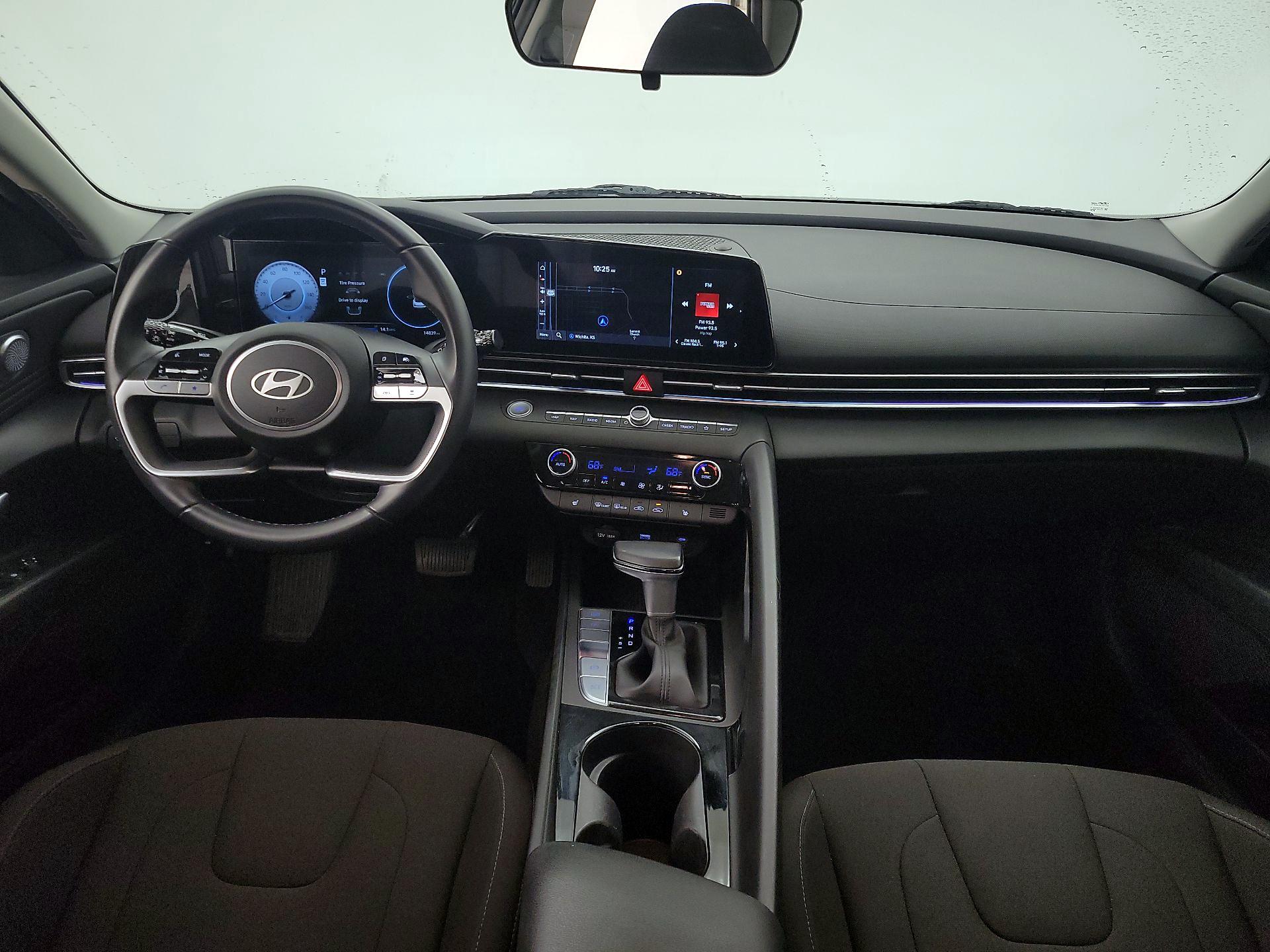 Thumbnail: 2024 Hyundai Elantra - 9