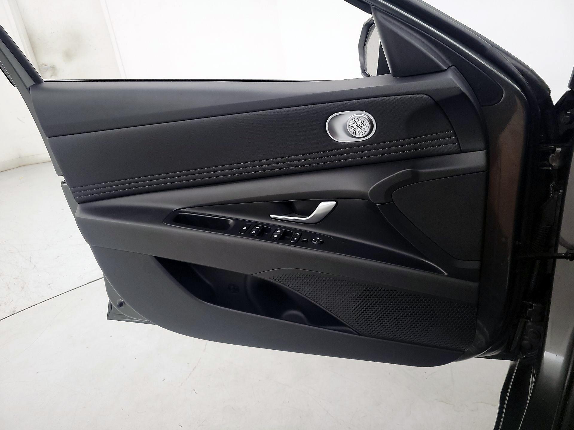 Thumbnail: 2024 Hyundai Elantra - 12