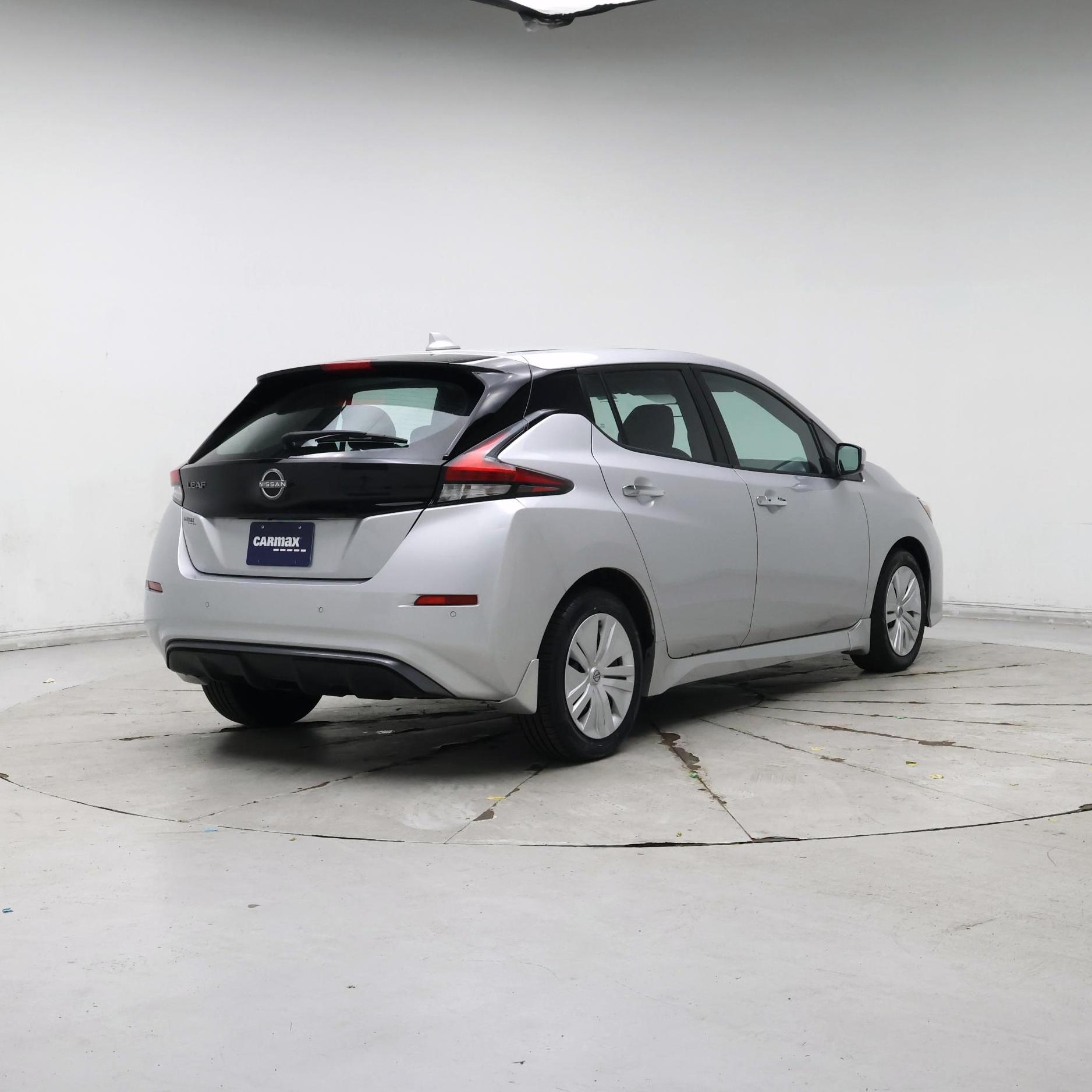 Thumbnail: 2024 Nissan Leaf - 8