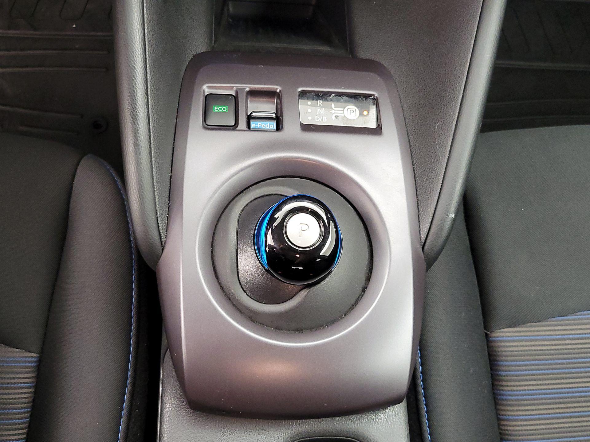 Thumbnail: 2024 Nissan Leaf - 17