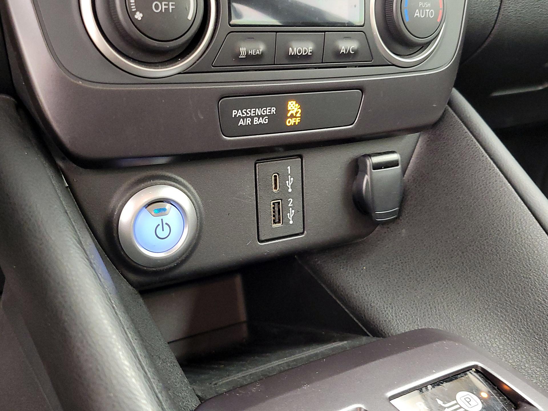 Thumbnail: 2024 Nissan Leaf - 18