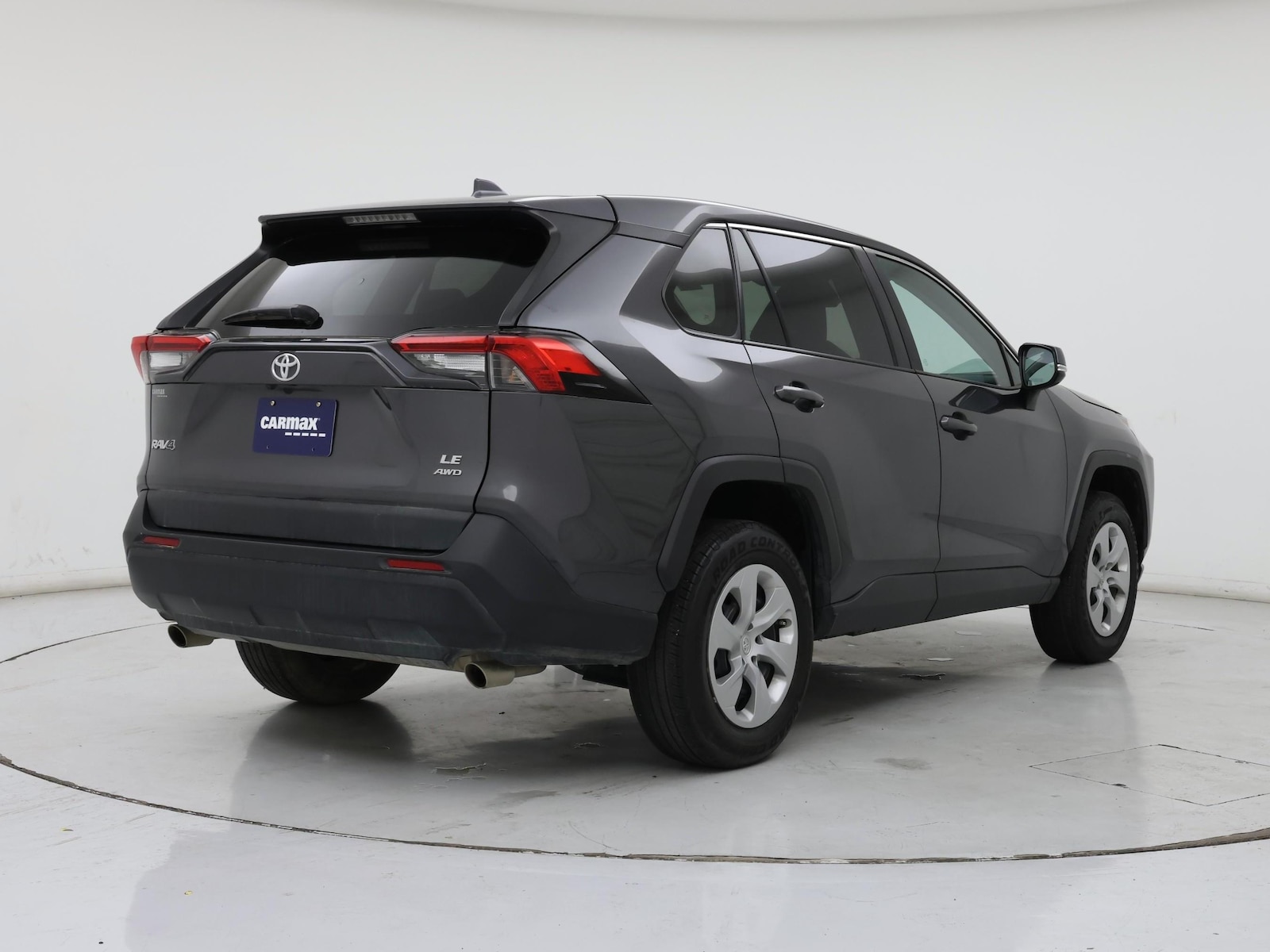 2023 Toyota RAV4 LE - Photo 9