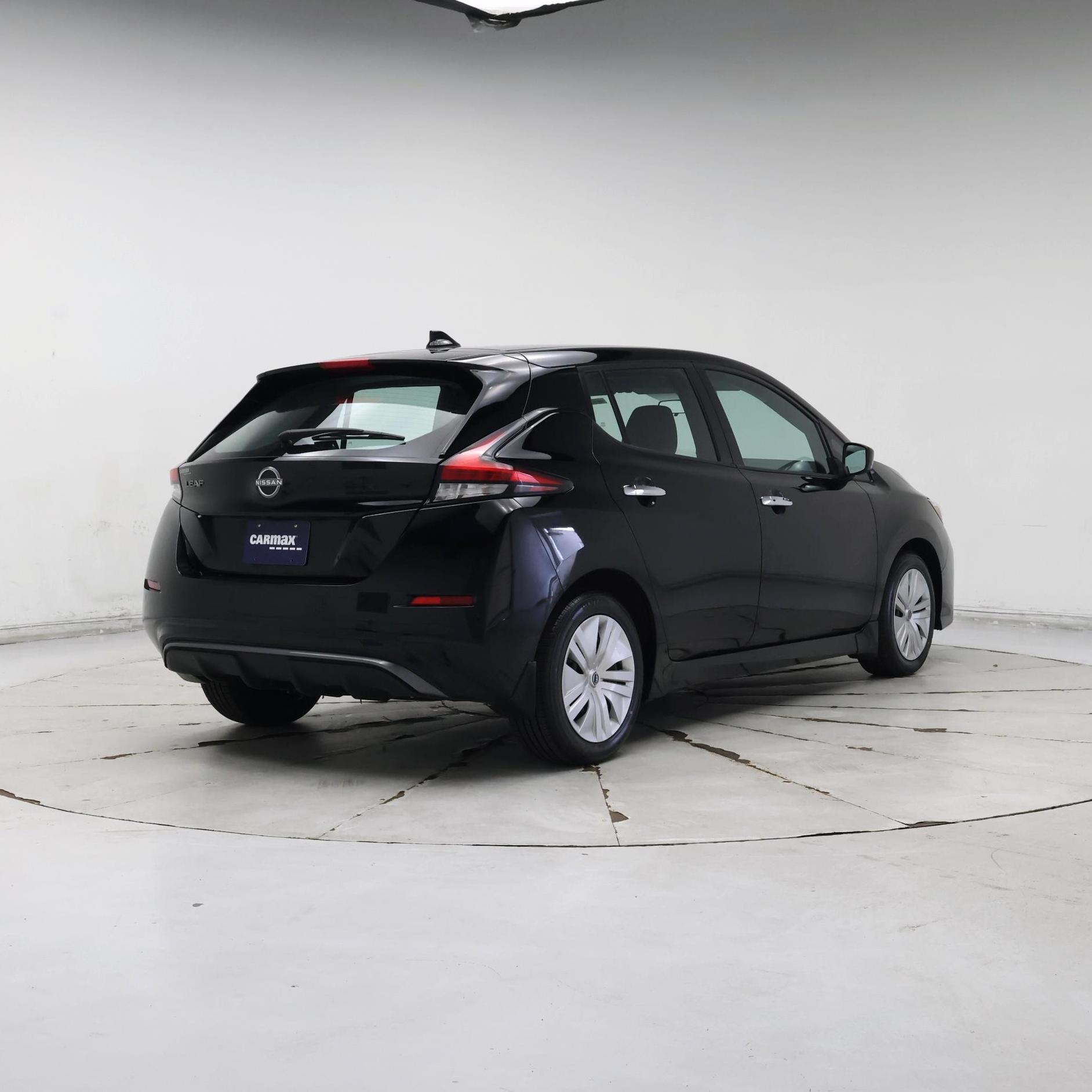 Thumbnail: 2024 Nissan Leaf - 8